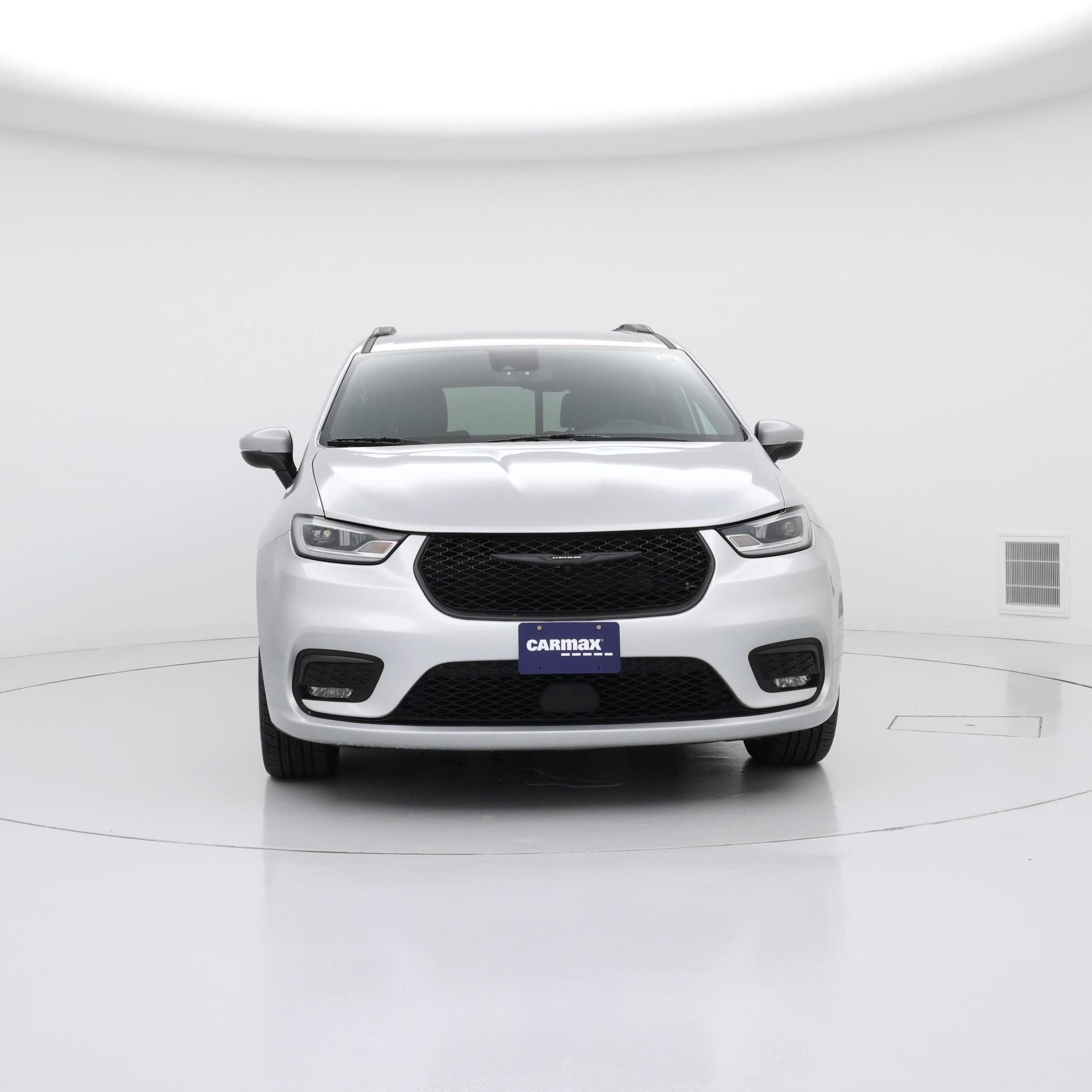 Thumbnail: 2023 Chrysler Pacifica - 5