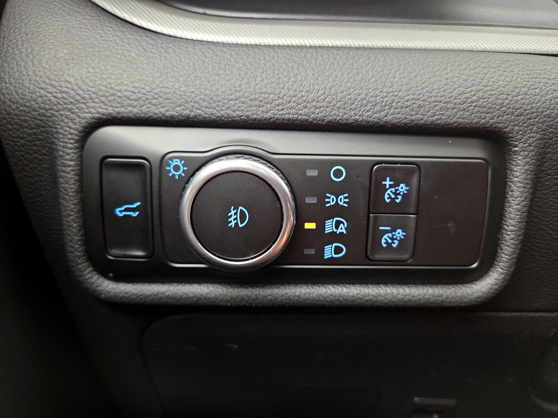 Thumbnail: 2023 Ford Explorer - 13