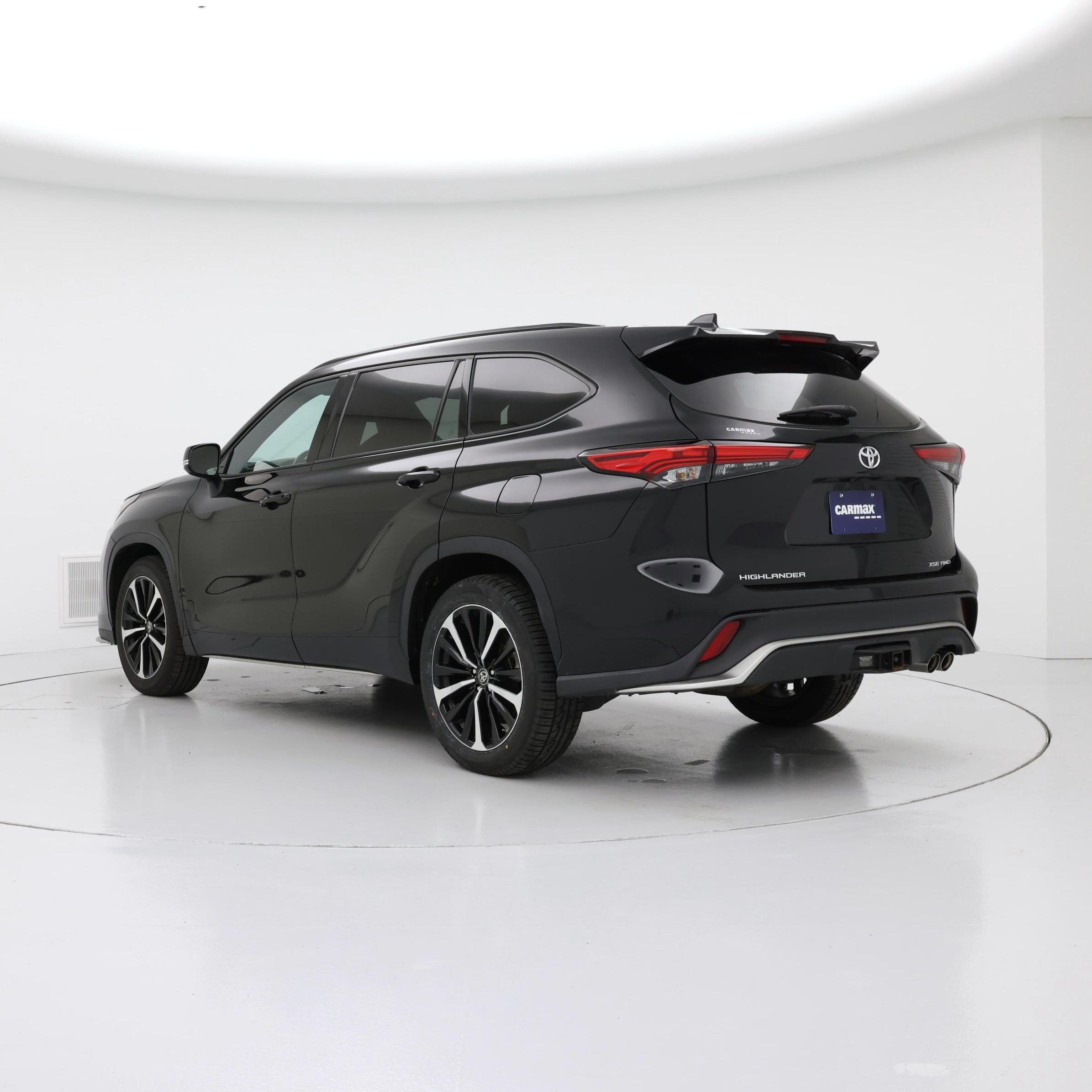 Thumbnail: 2022 Toyota Highlander - 2