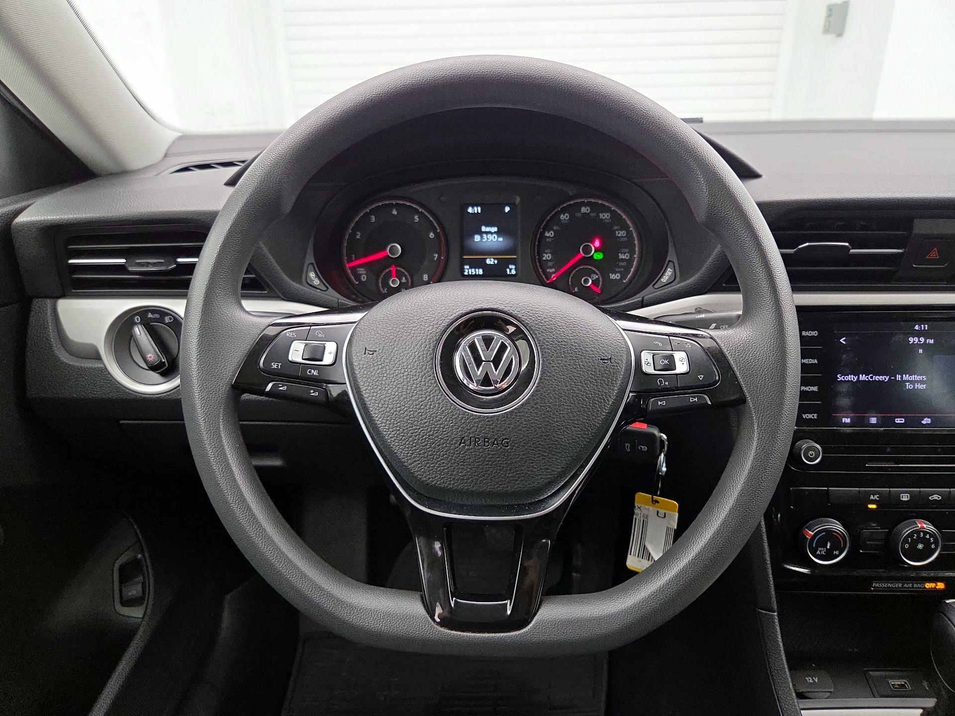 Thumbnail: 2020 Volkswagen Passat - 10