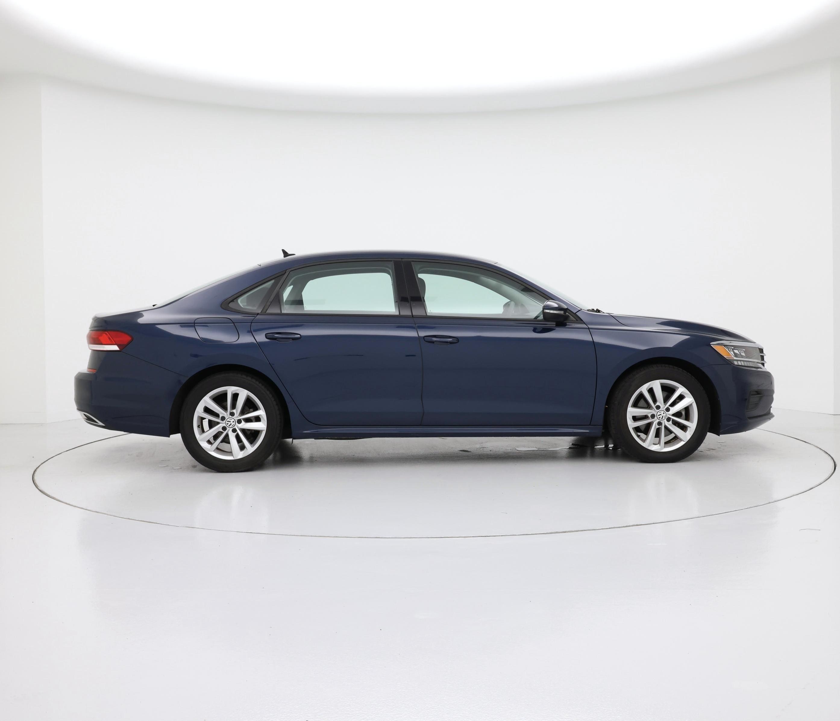 Thumbnail: 2020 Volkswagen Passat - 7