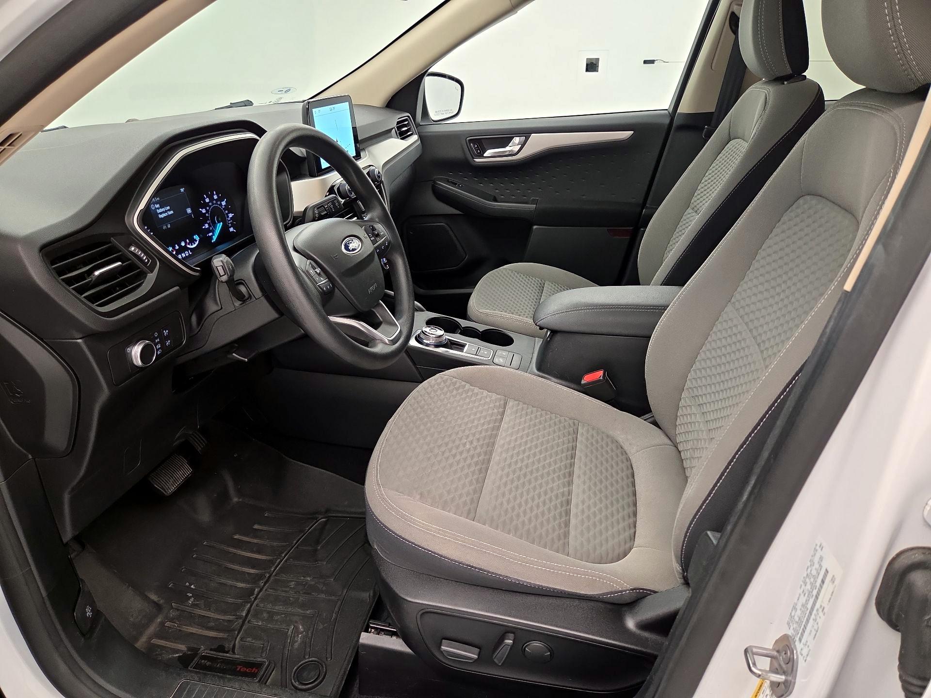 Thumbnail: 2020 Ford Escape - 11