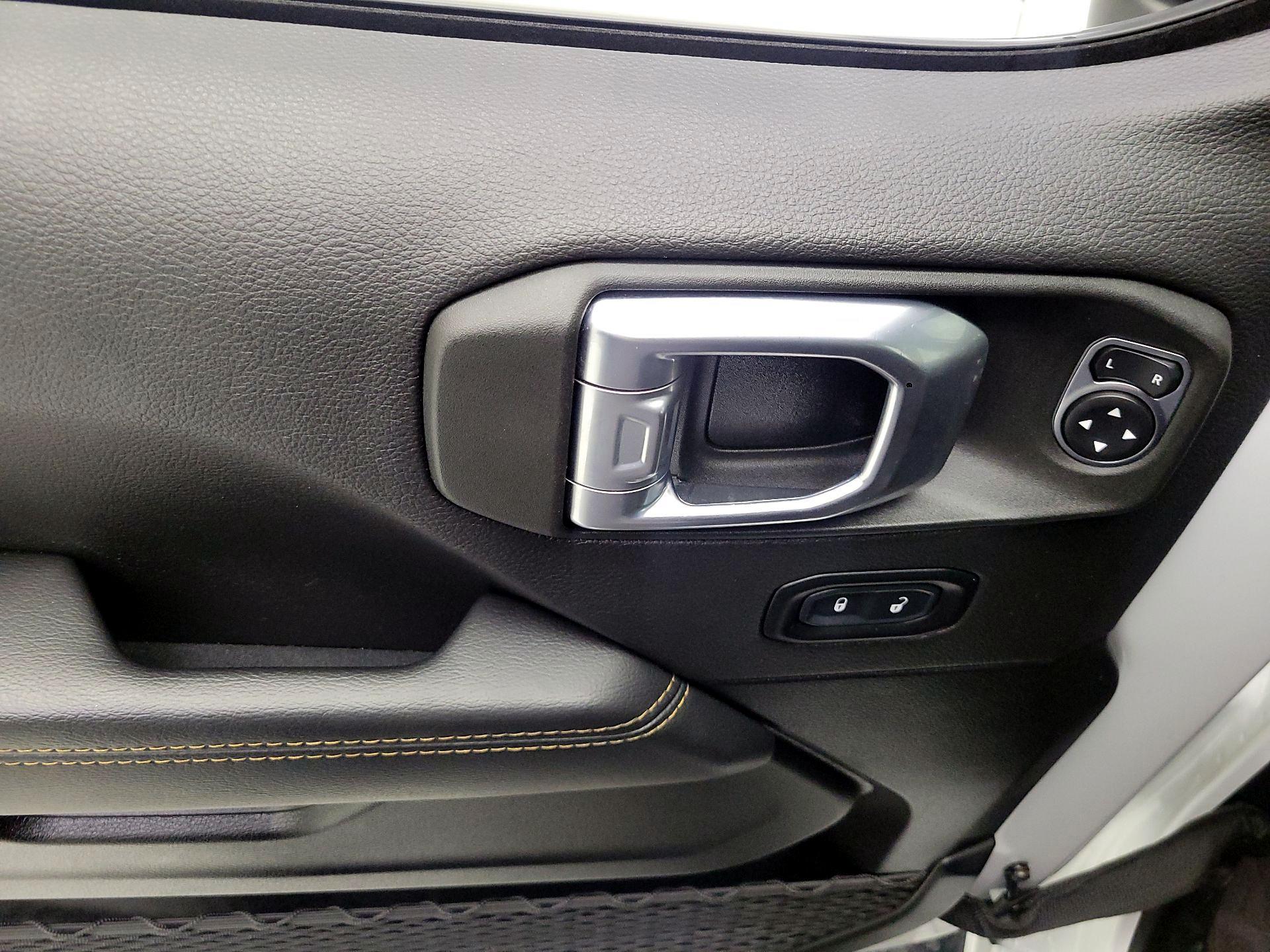 Thumbnail: 2021 Jeep Wrangler - 10