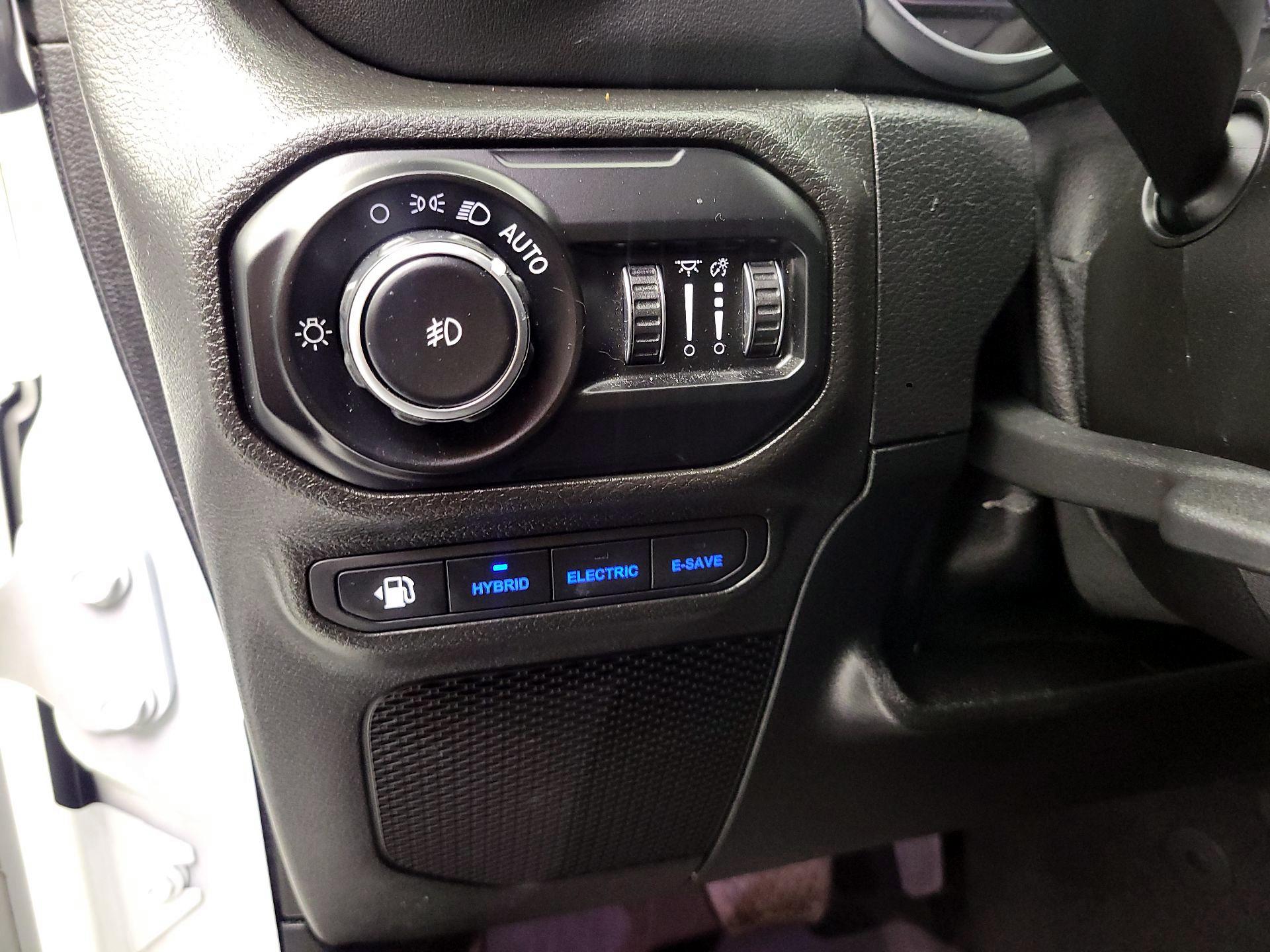 Thumbnail: 2021 Jeep Wrangler - 11