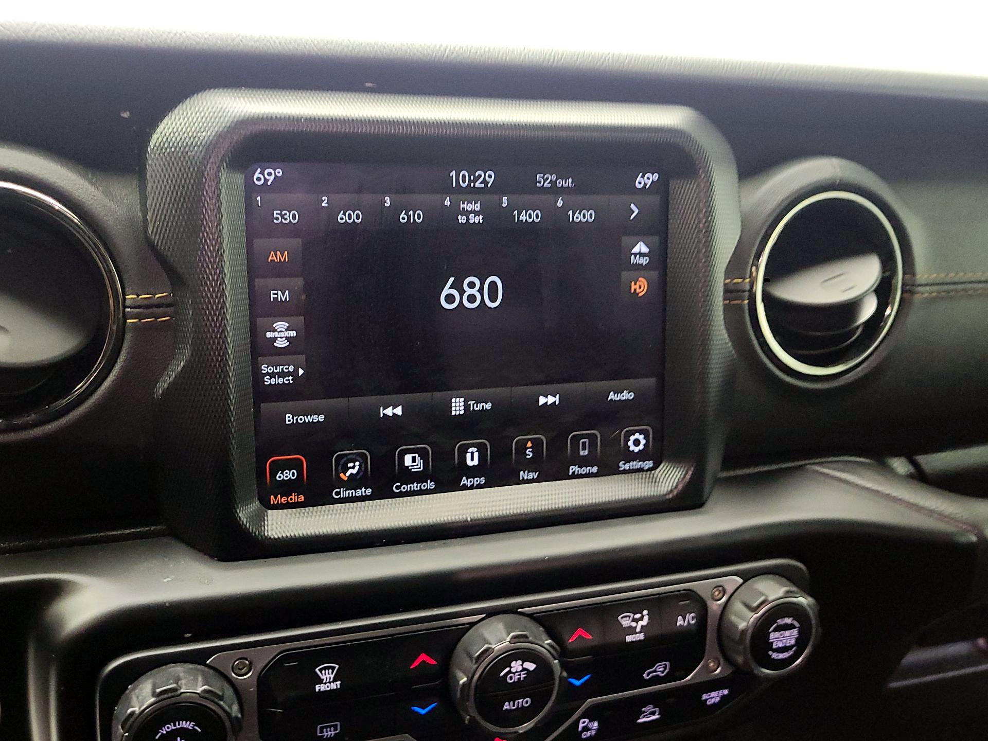 Thumbnail: 2021 Jeep Wrangler - 14