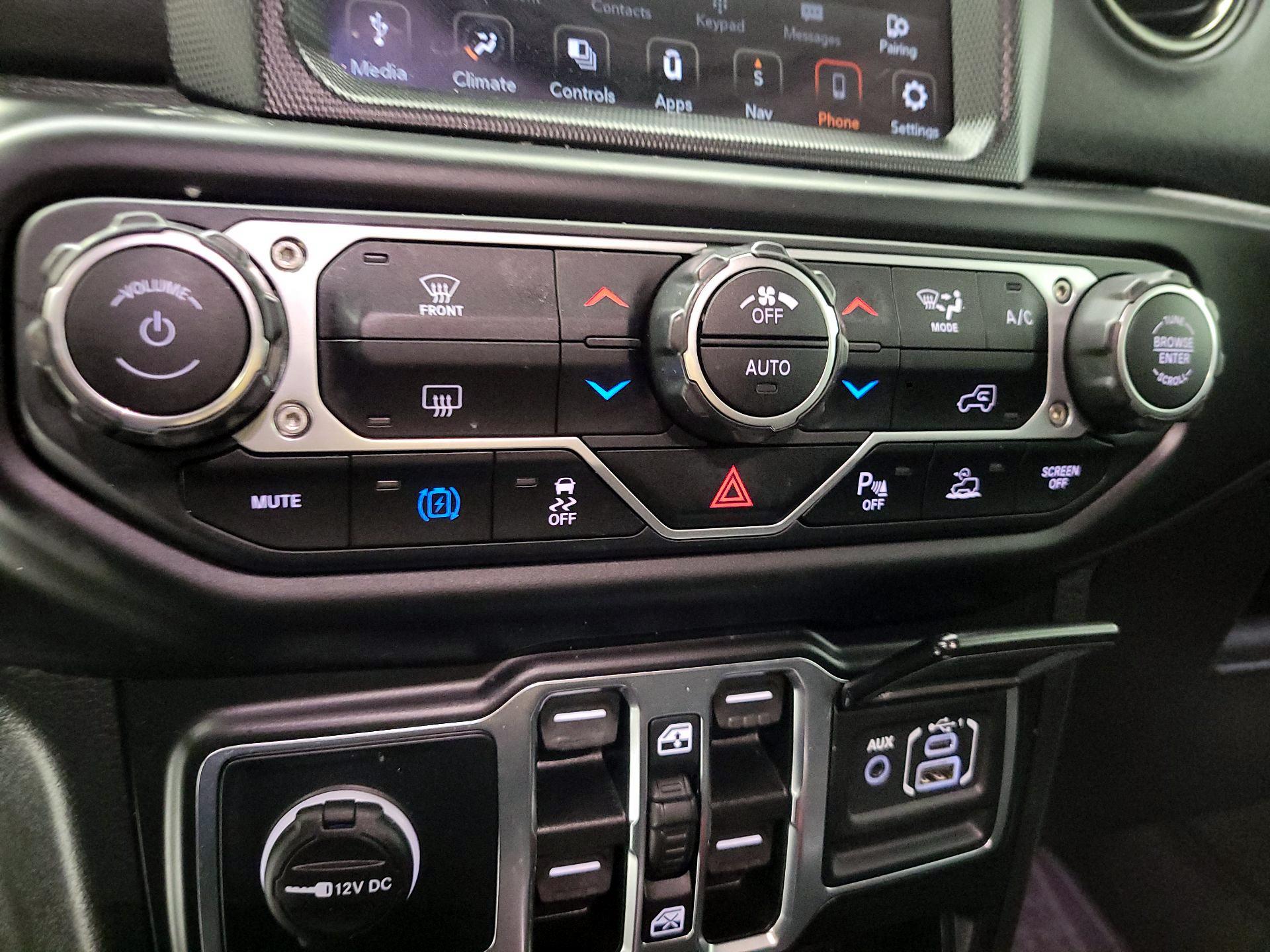 Thumbnail: 2021 Jeep Wrangler - 15