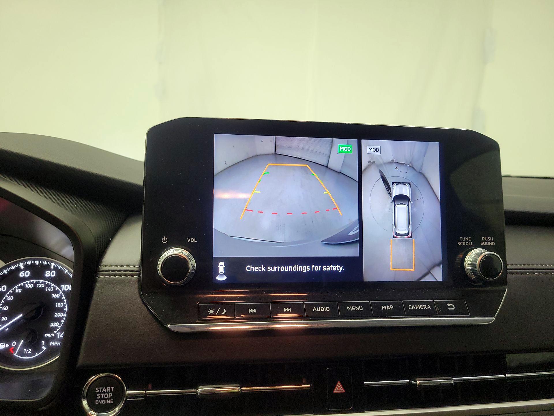 Thumbnail: 2024 Mitsubishi Outlander - 12