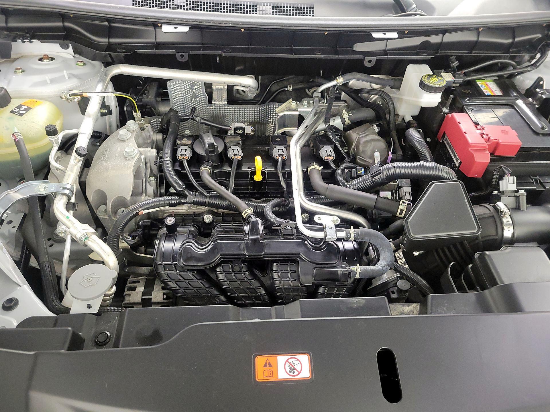 Thumbnail: 2024 Mitsubishi Outlander - 19