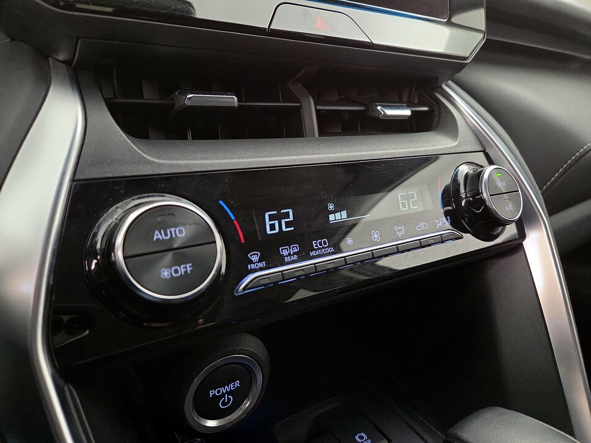 Thumbnail: 2024 Toyota Venza - 16