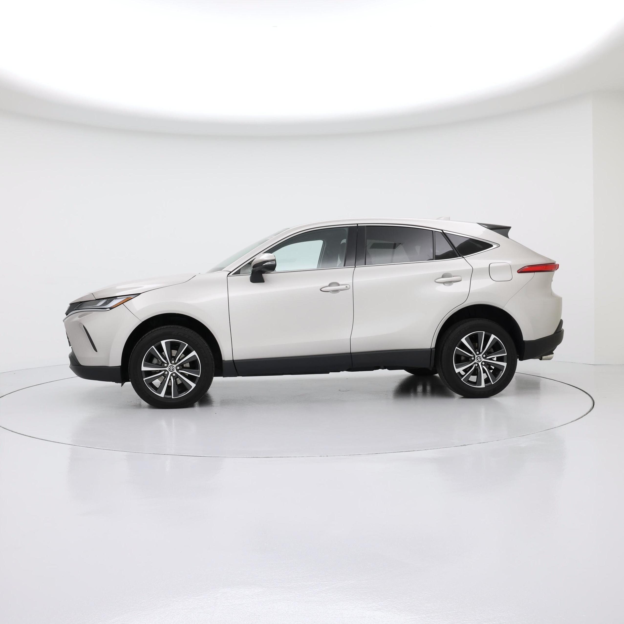 Thumbnail: 2024 Toyota Venza - 3