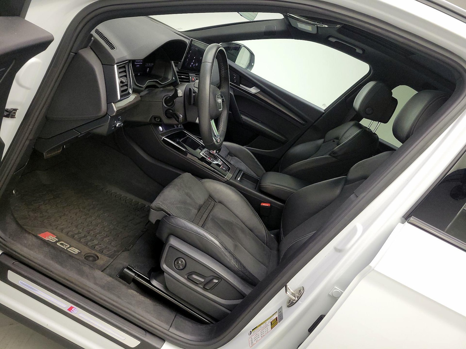 2022 Audi SQ5 Premium Plus - Photo 12