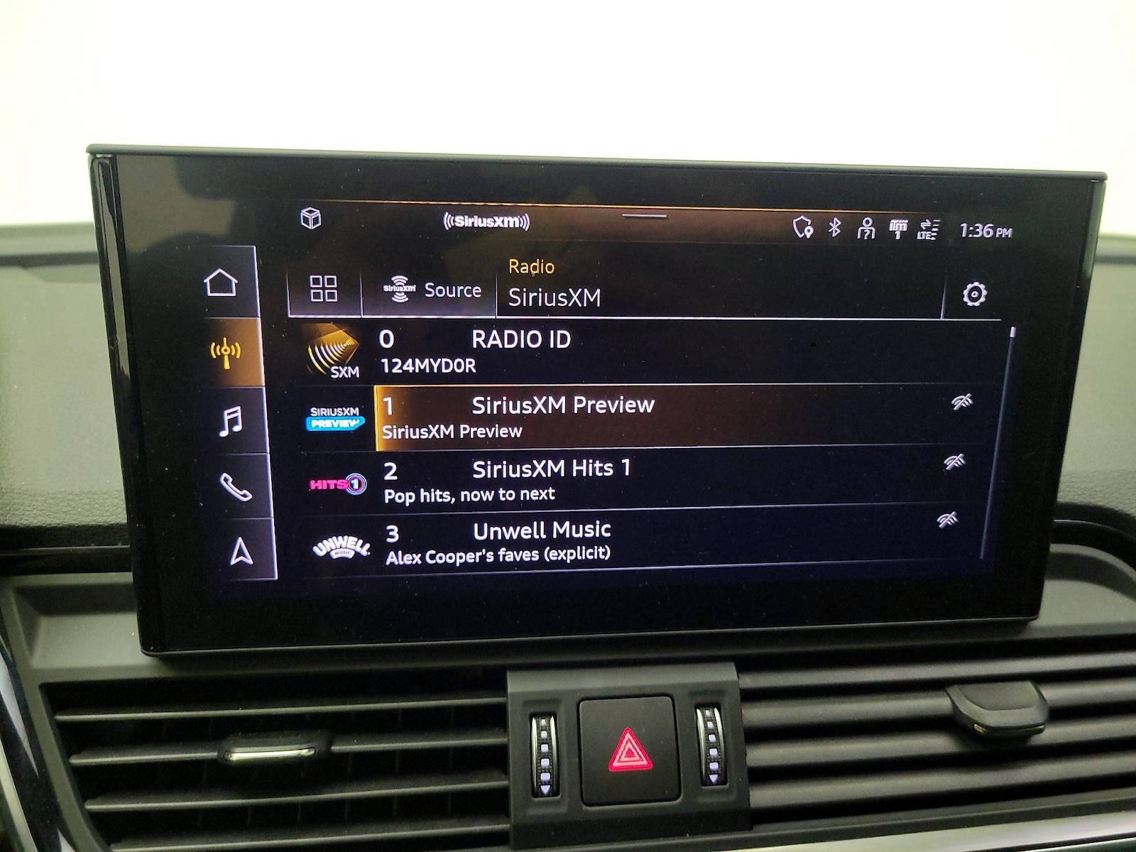 2022 Audi SQ5 Premium Plus - Photo 17