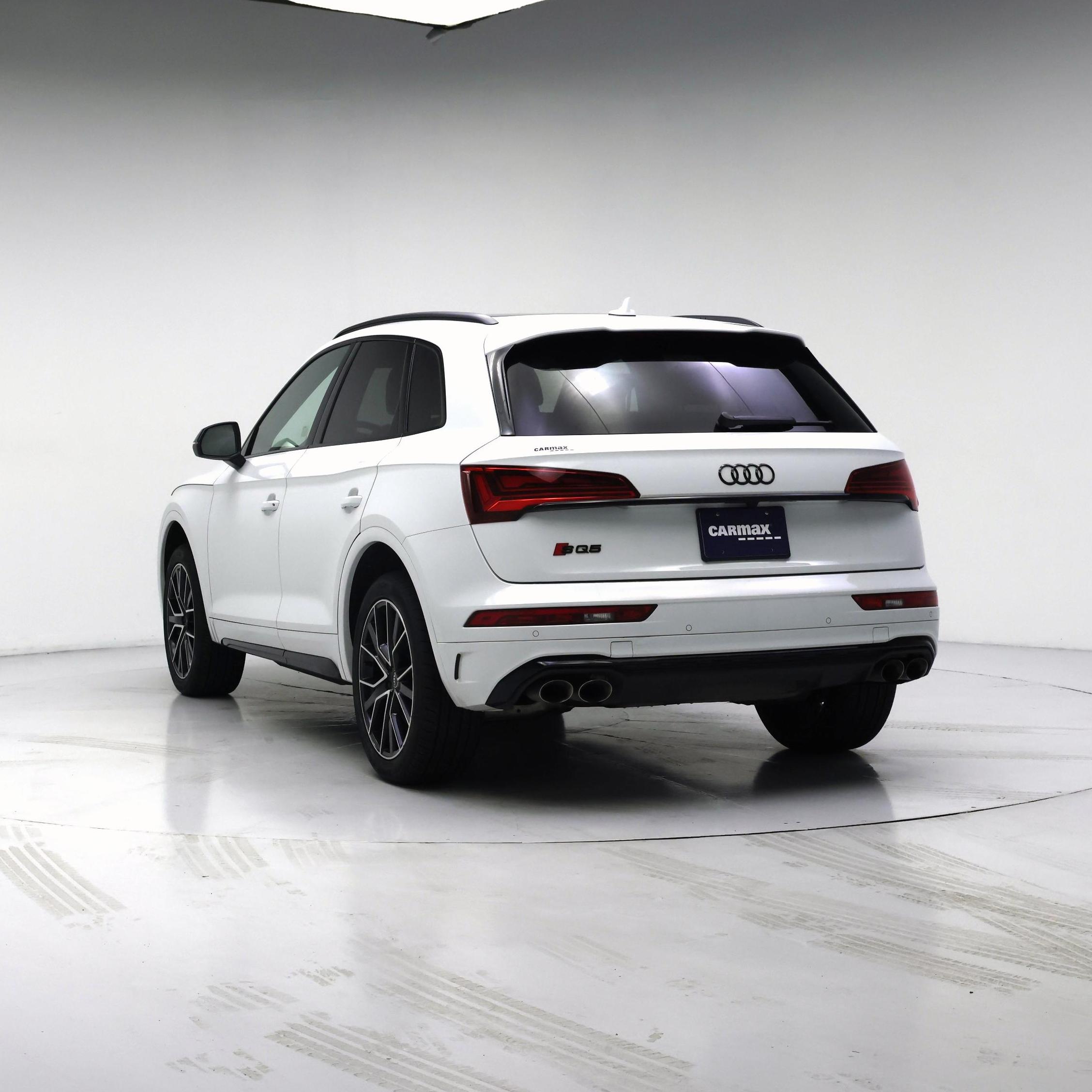 Thumbnail: 2022 Audi SQ5 - 6