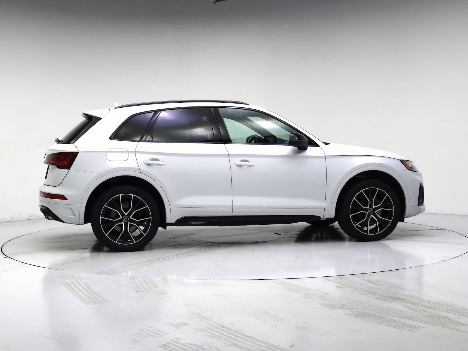 2022 Audi SQ5 Premium Plus - Photo 8
