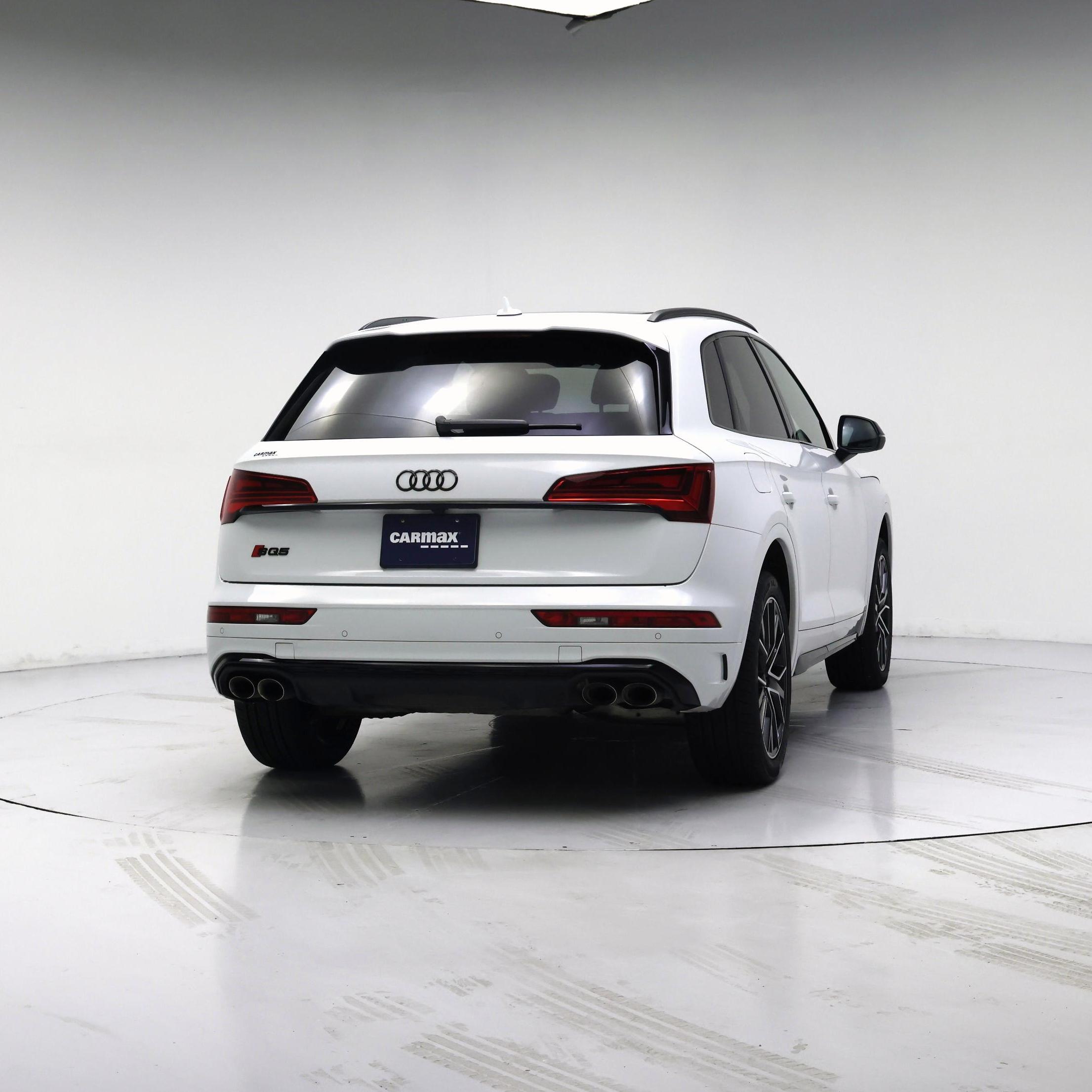 Thumbnail: 2022 Audi SQ5 - 8