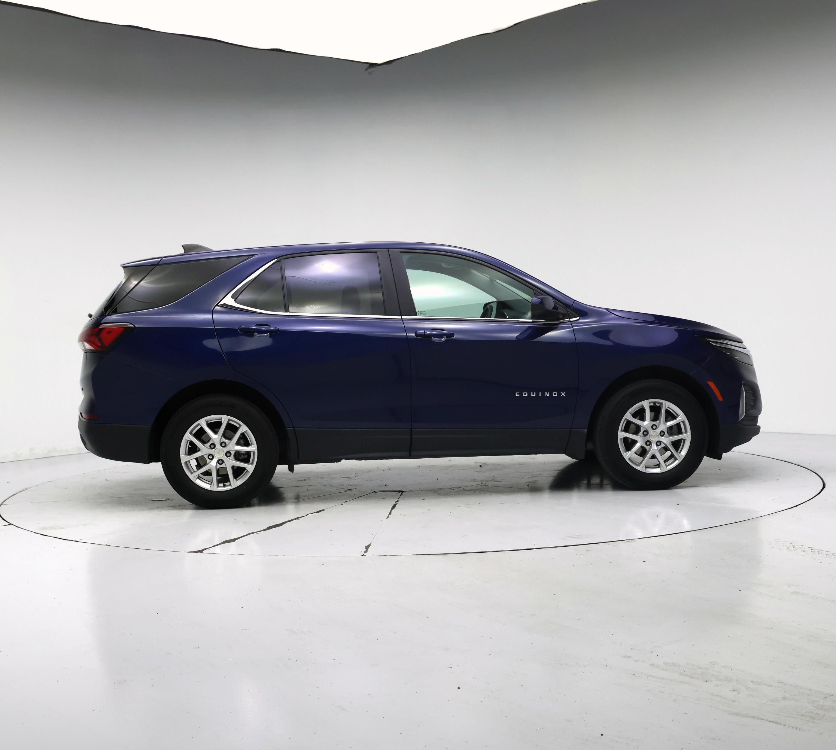 Thumbnail: 2022 Chevrolet Equinox - 7