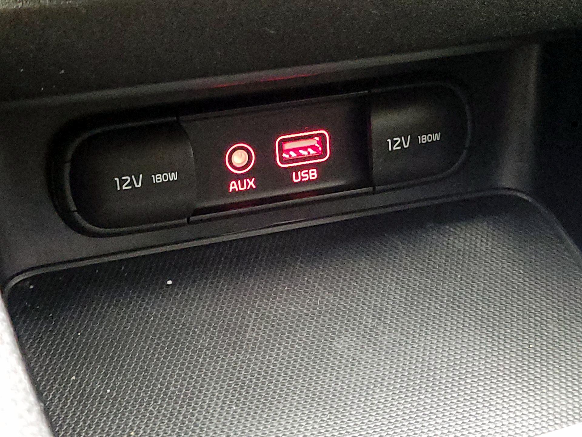 Thumbnail: 2019 Kia Forte - 16