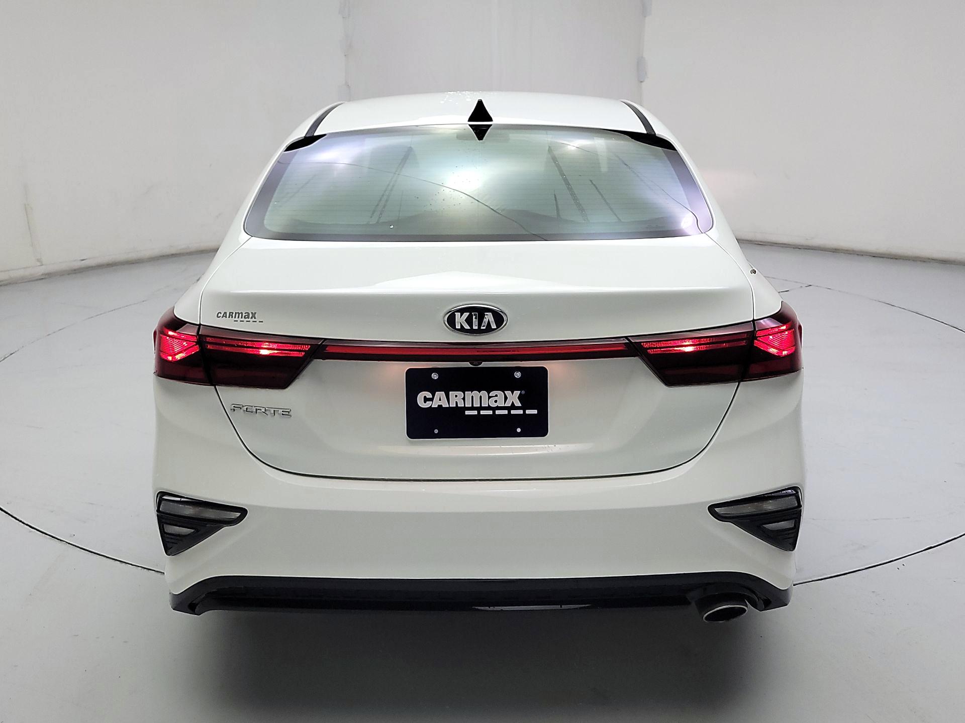 Thumbnail: 2019 Kia Forte - 6