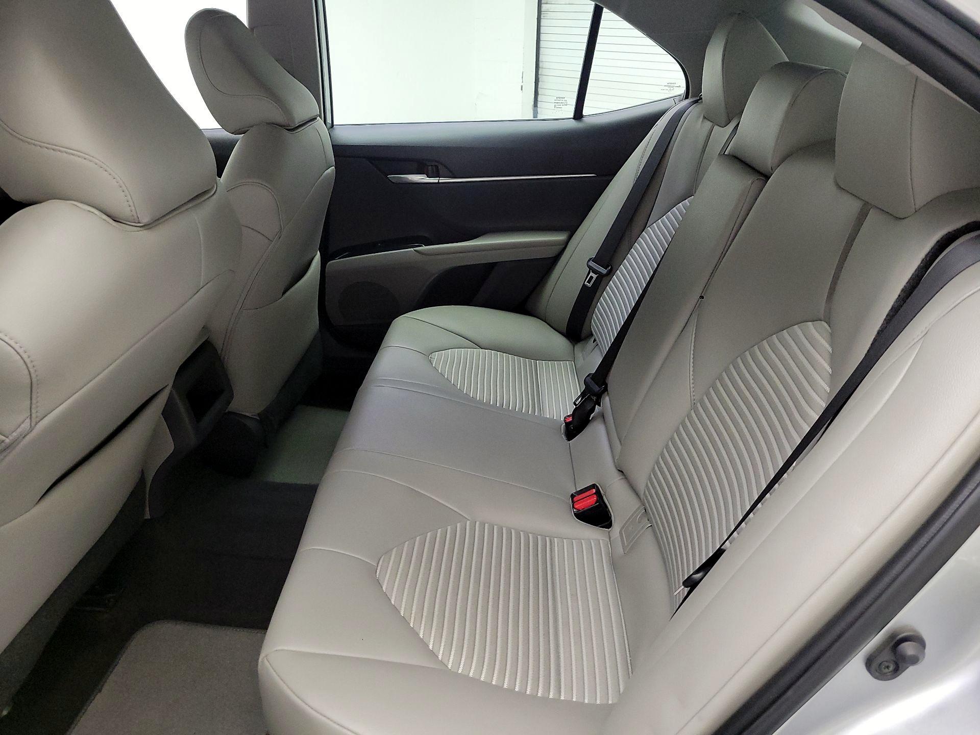 Thumbnail: 2019 Toyota Camry - 17