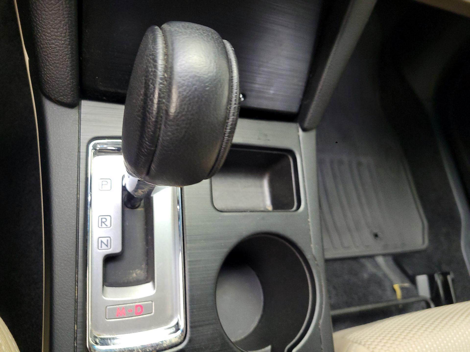 Thumbnail: 2015 Subaru Outback - 16