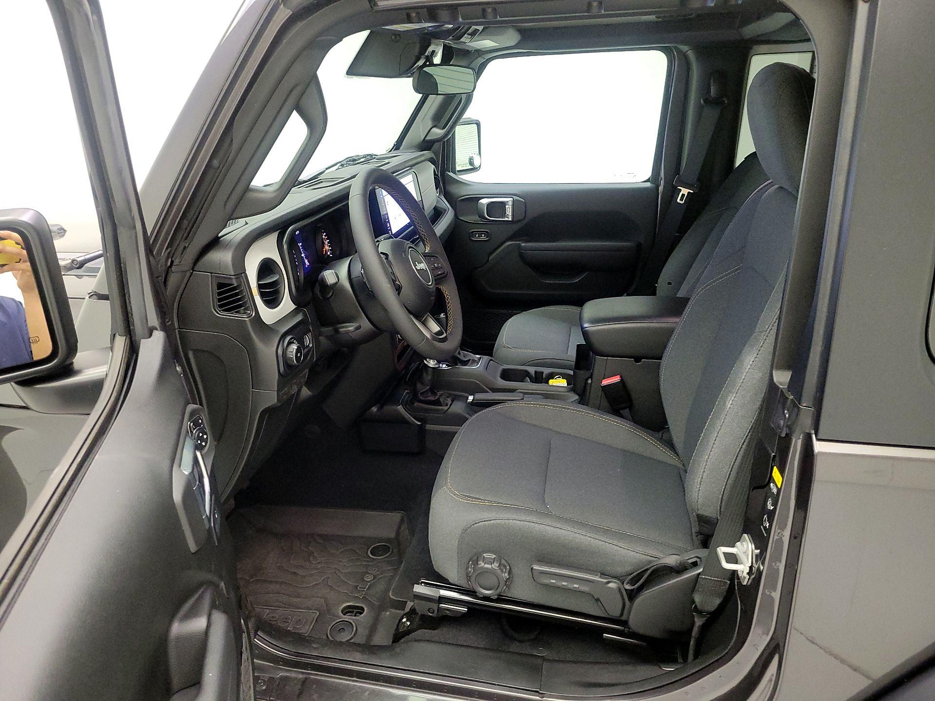 Thumbnail: 2024 Jeep Wrangler - 9