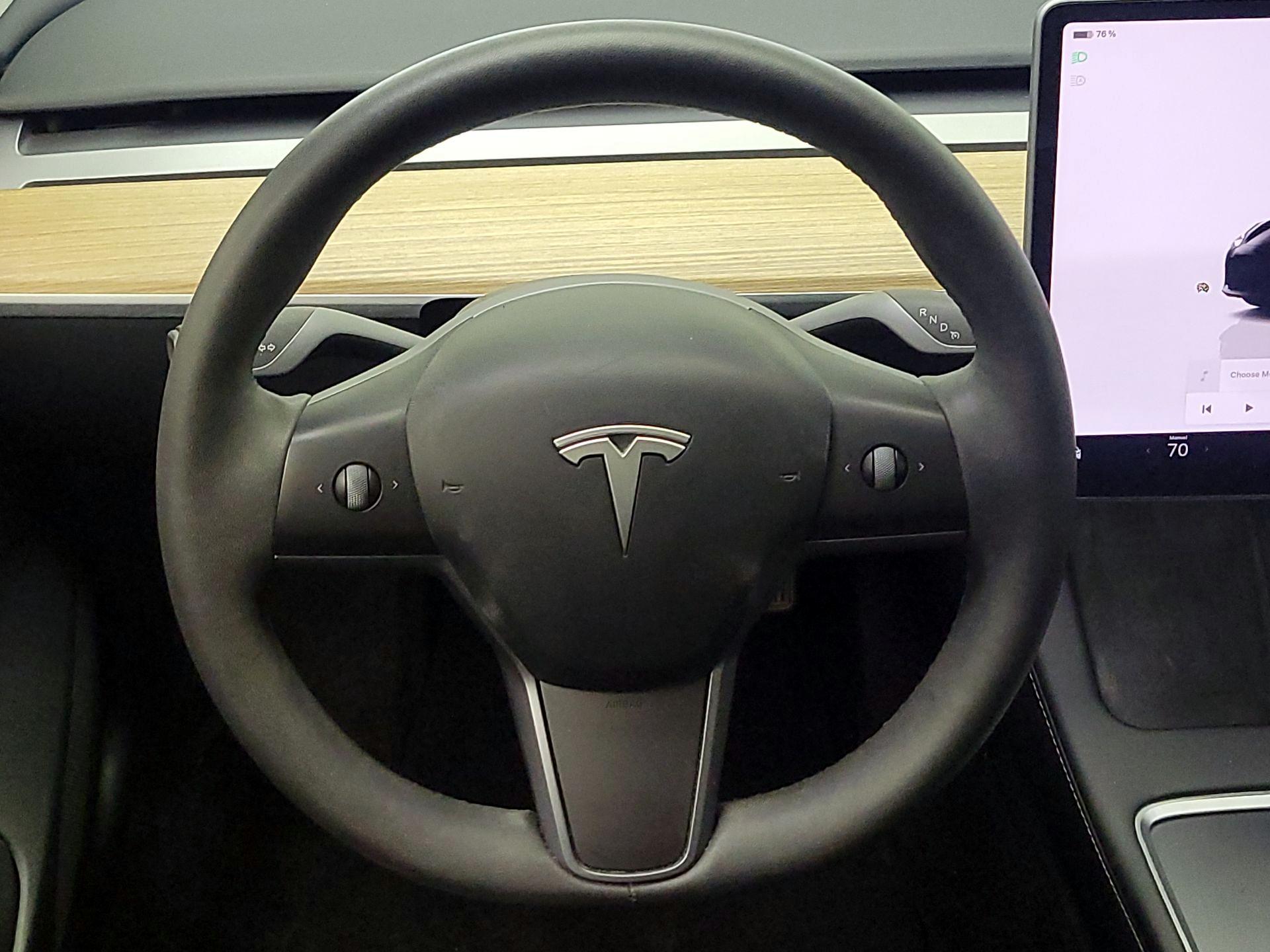 Thumbnail: 2023 Tesla Model 3 - 10