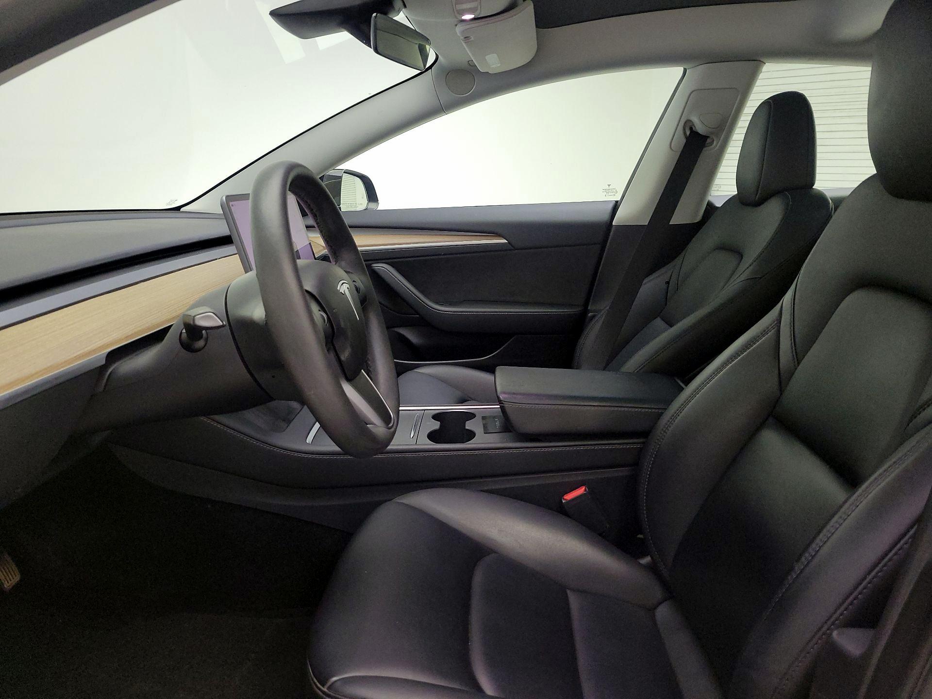 Thumbnail: 2023 Tesla Model 3 - 11