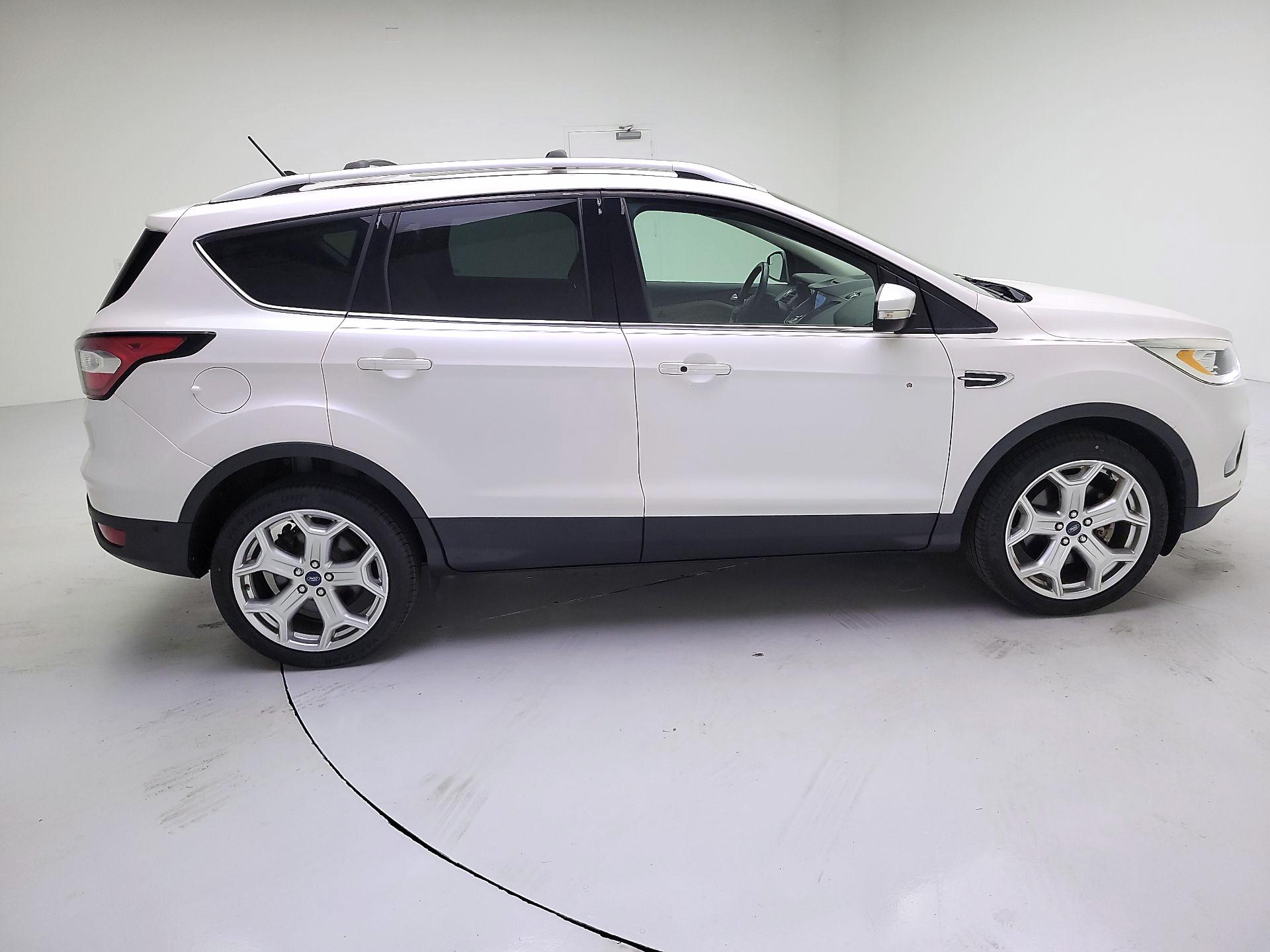 Thumbnail: 2018 Ford Escape - 4
