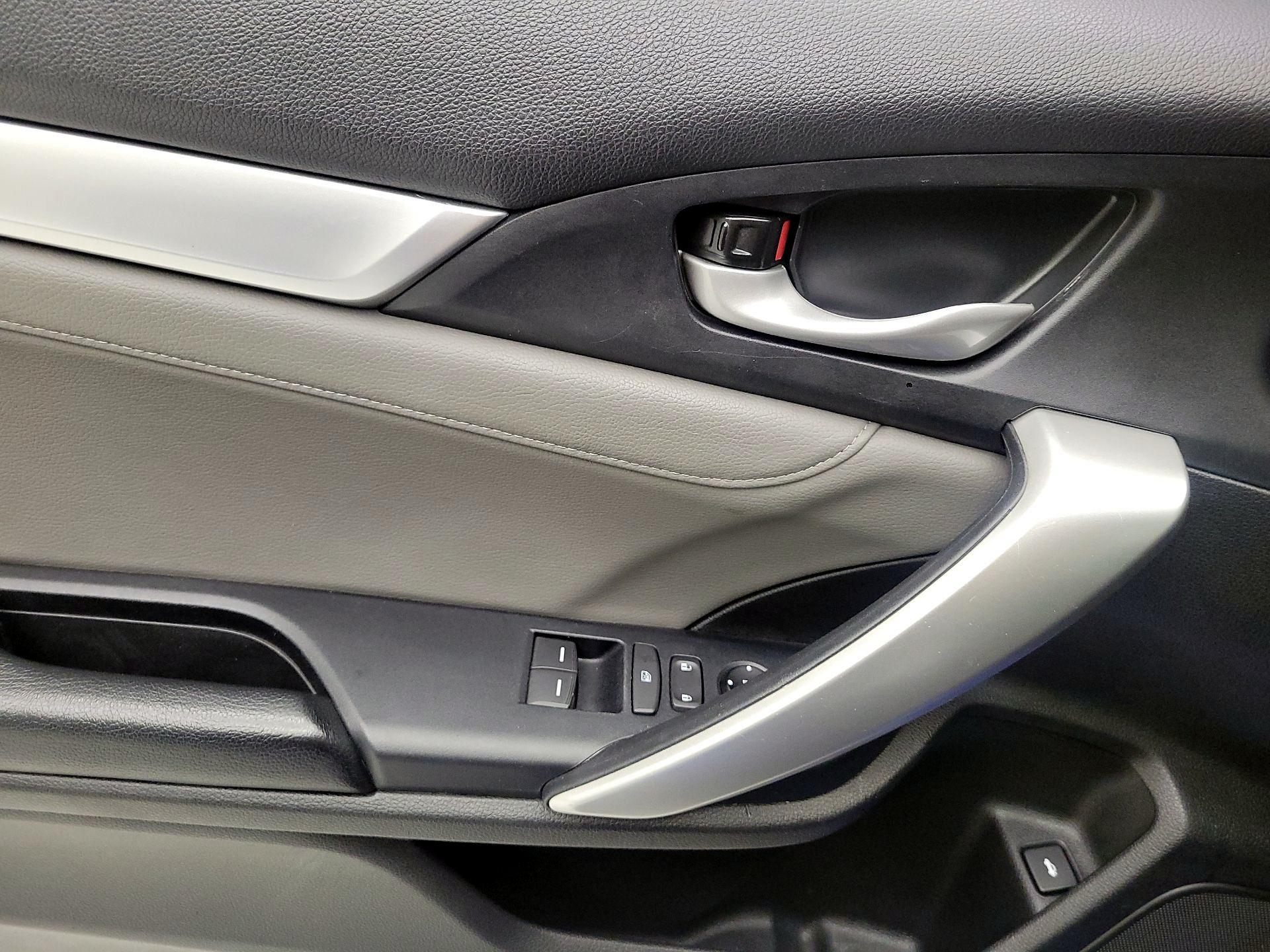 Thumbnail: 2018 Honda Civic - 10