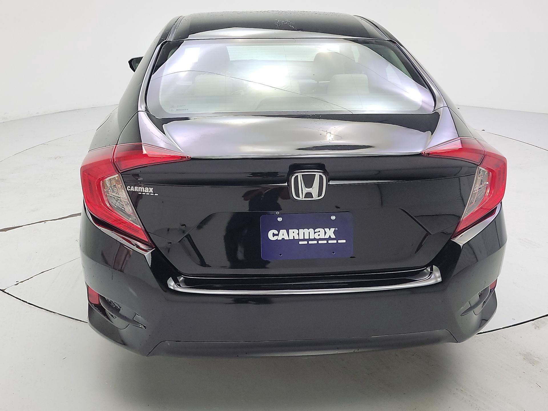 Thumbnail: 2016 Honda Civic - 6