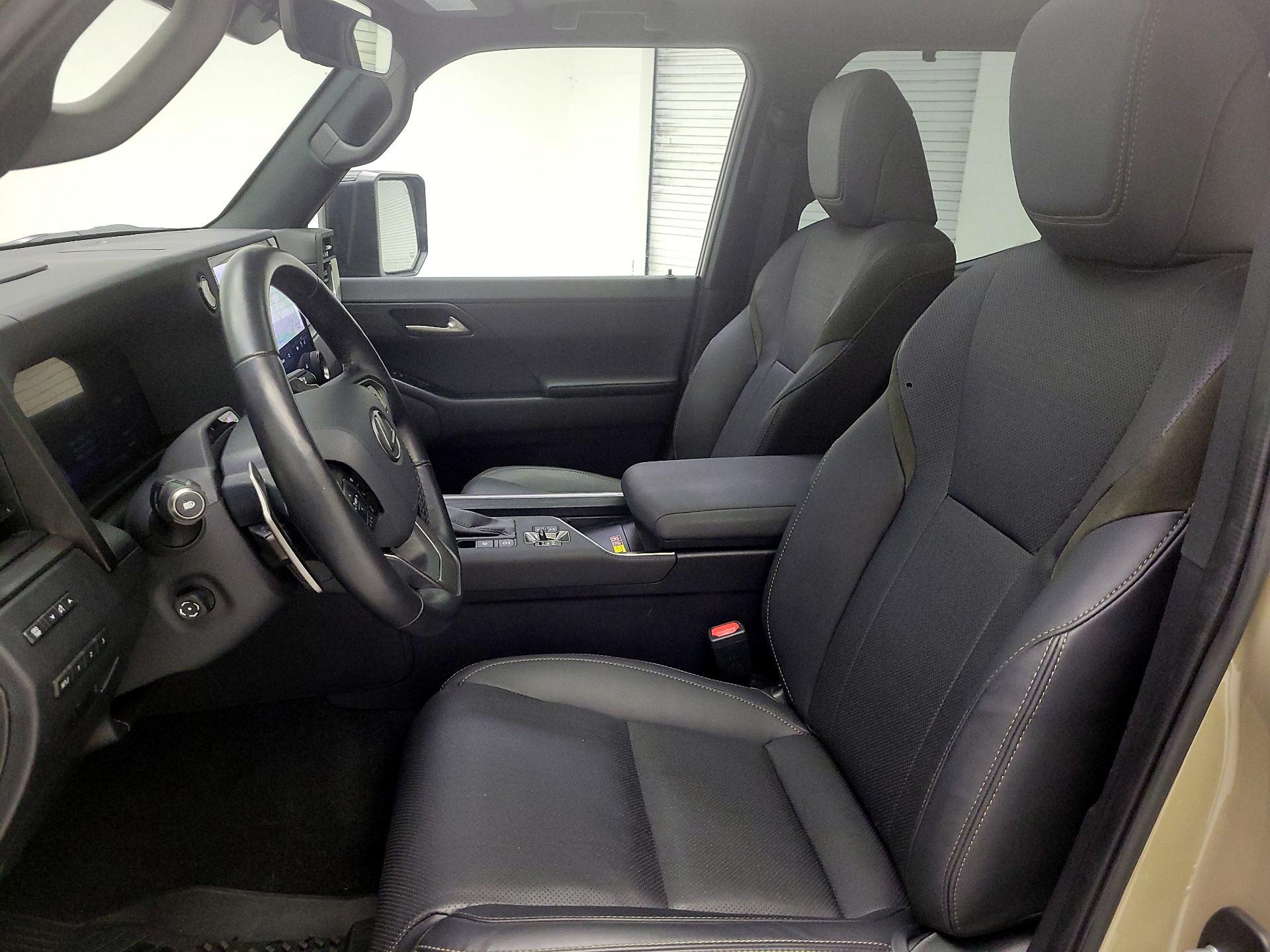 Thumbnail: 2024 Lexus GX - 9