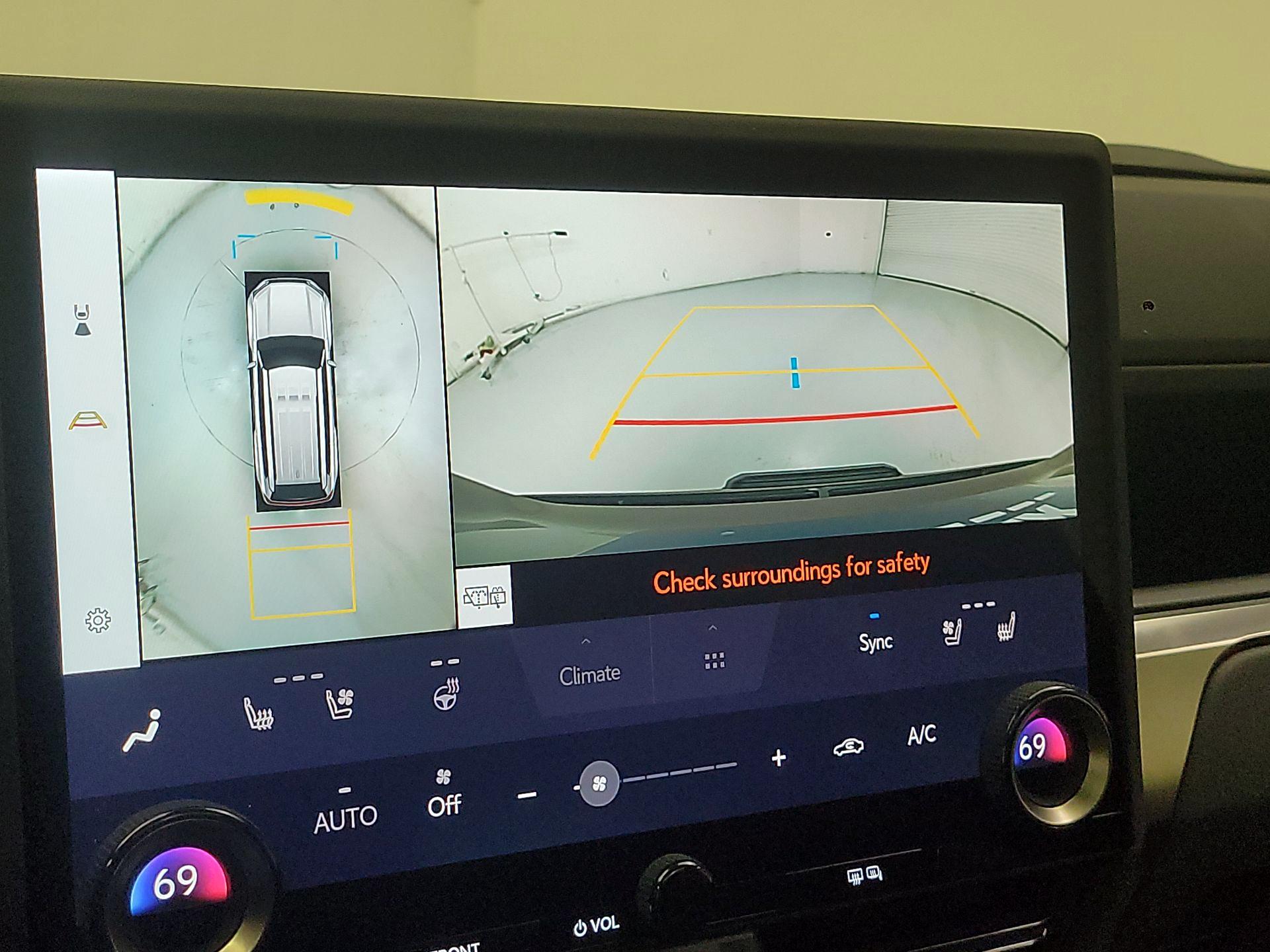 Thumbnail: 2024 Lexus GX - 13