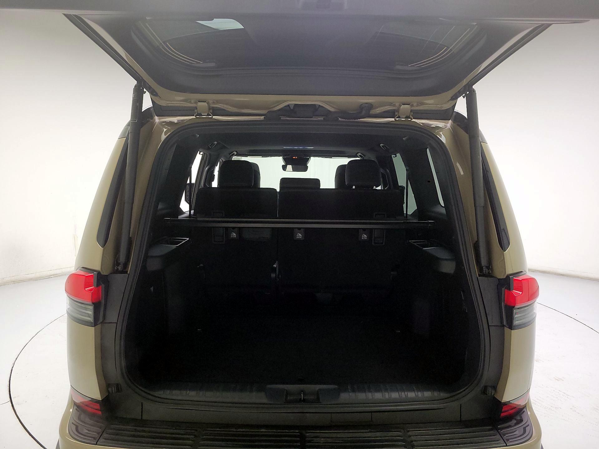 Thumbnail: 2024 Lexus GX - 20