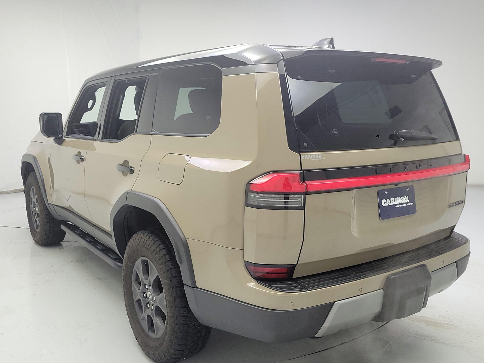 Thumbnail: 2024 Lexus GX - 7