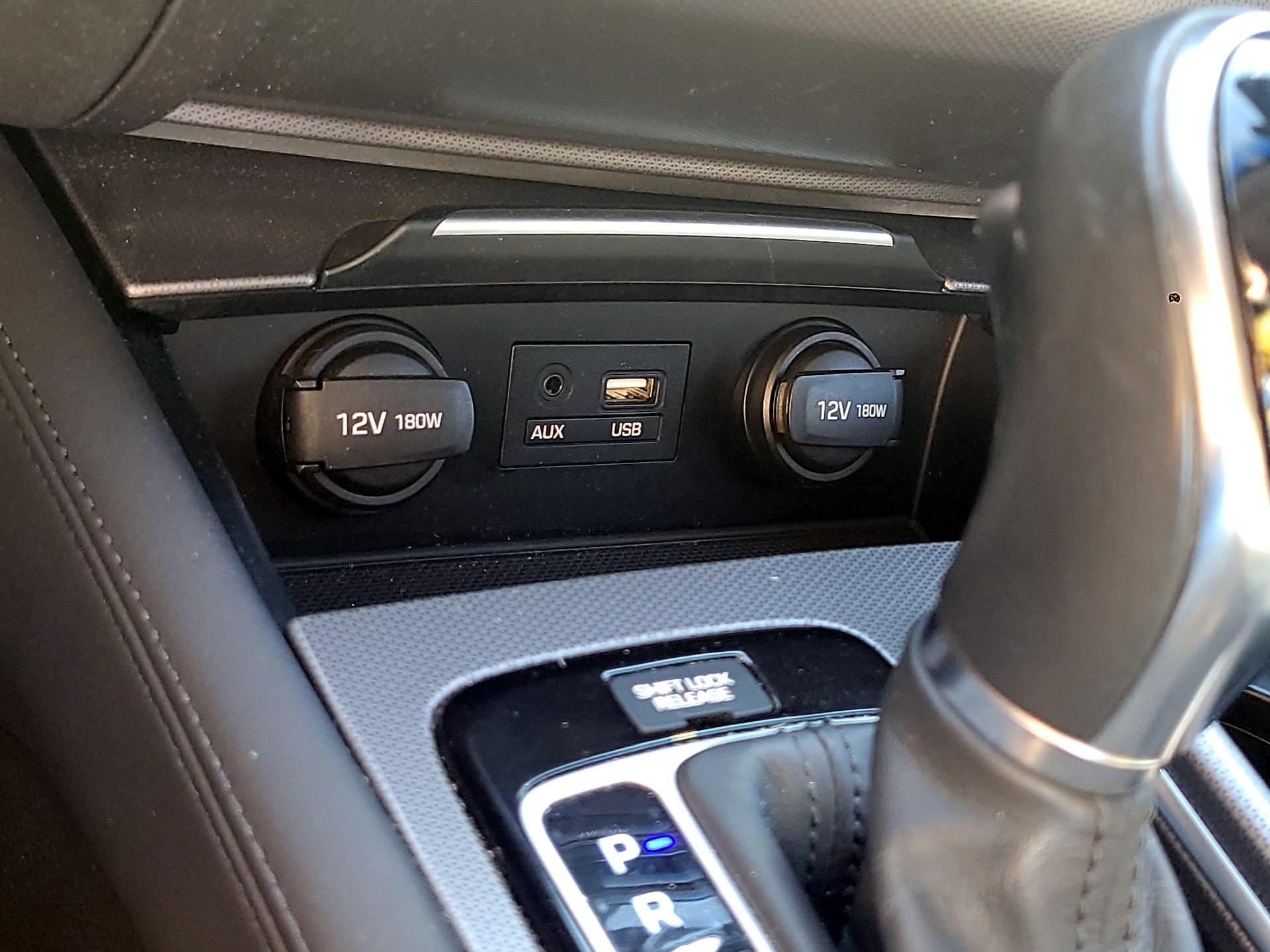 Thumbnail: 2017 Genesis G80 - 17