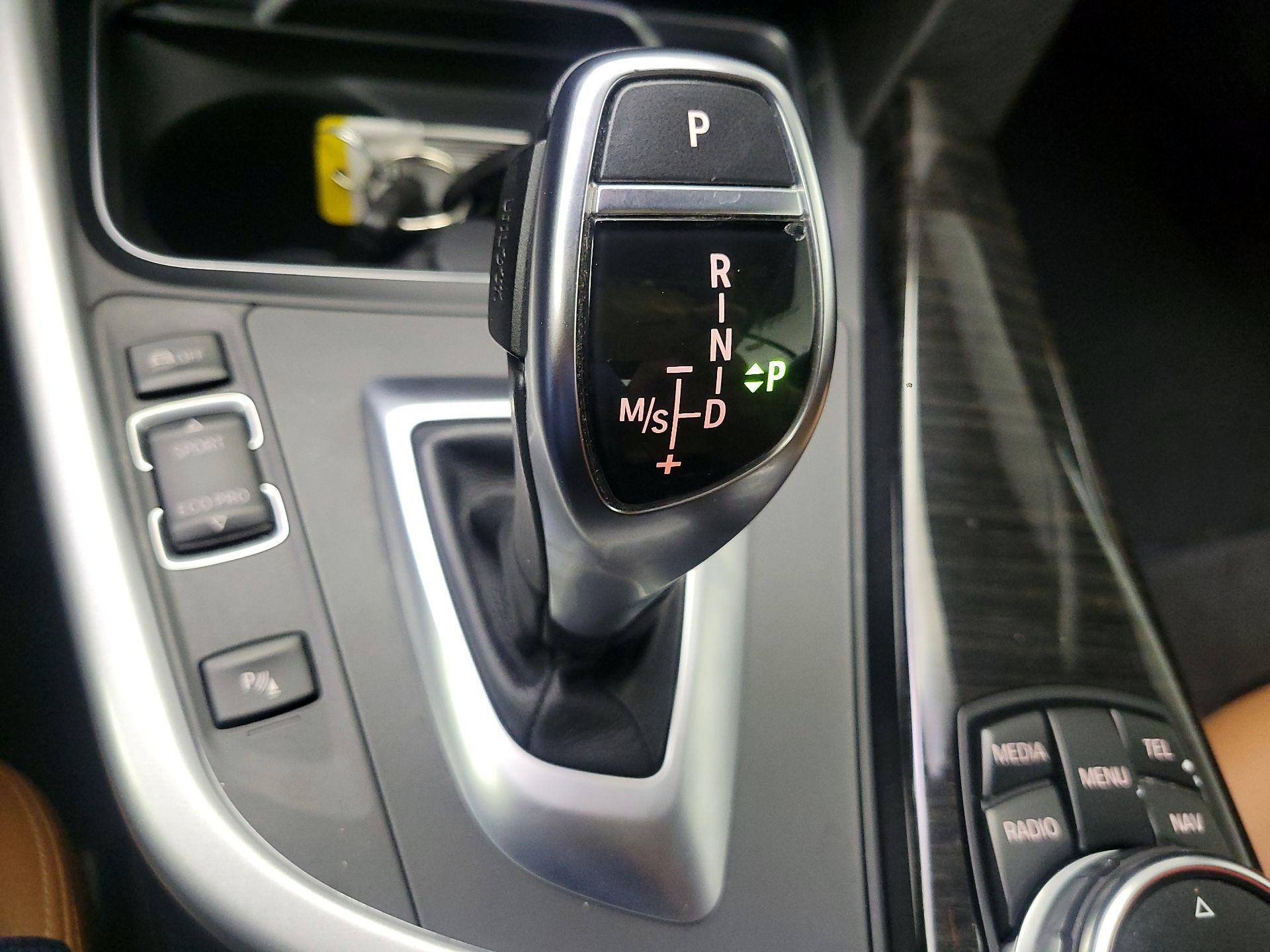 Thumbnail: 2016 BMW 4 Series - 16