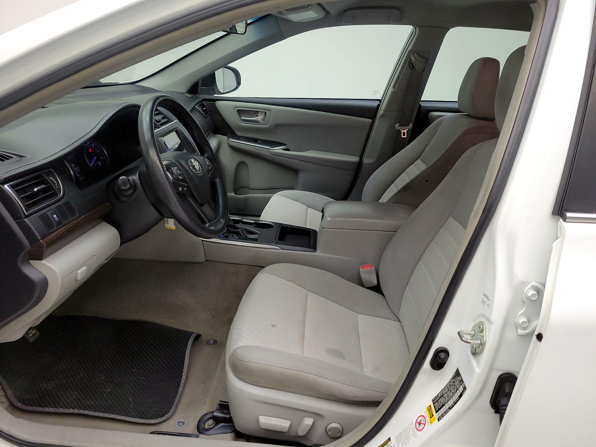 Thumbnail: 2016 Toyota Camry - 9