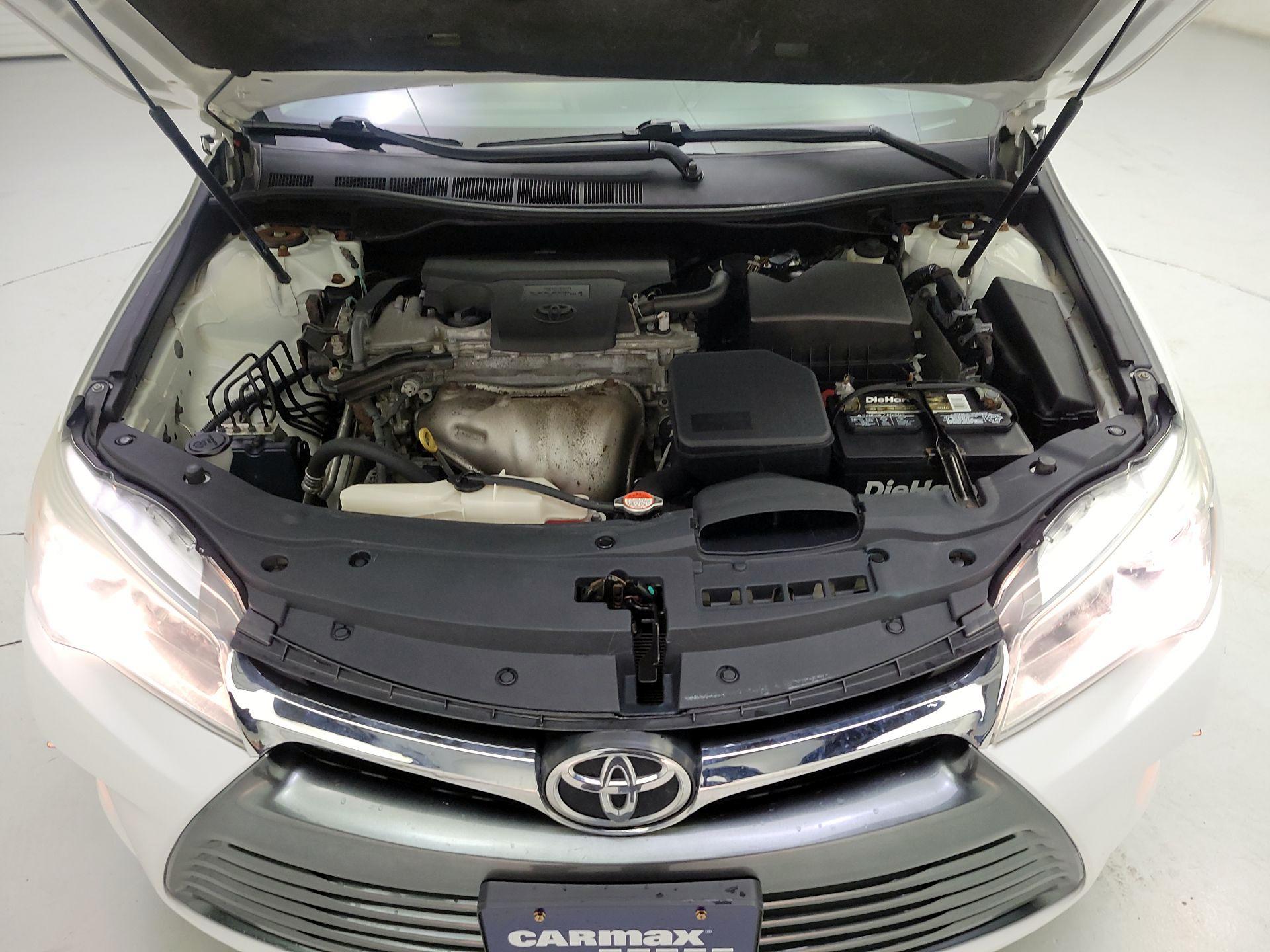 Thumbnail: 2016 Toyota Camry - 19