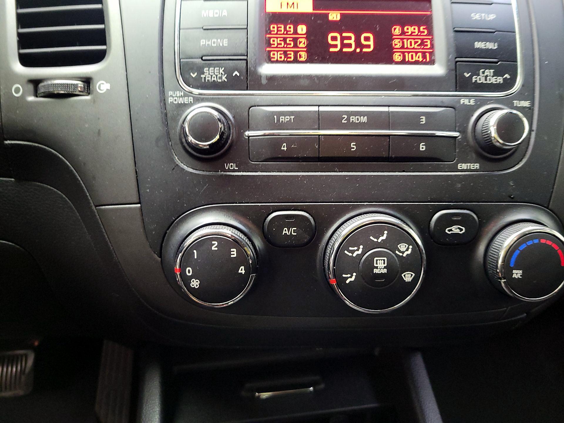 Thumbnail: 2014 Kia Forte - 13