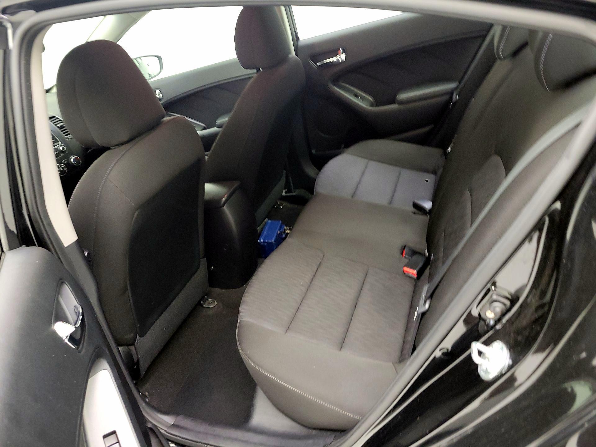 Thumbnail: 2014 Kia Forte - 16