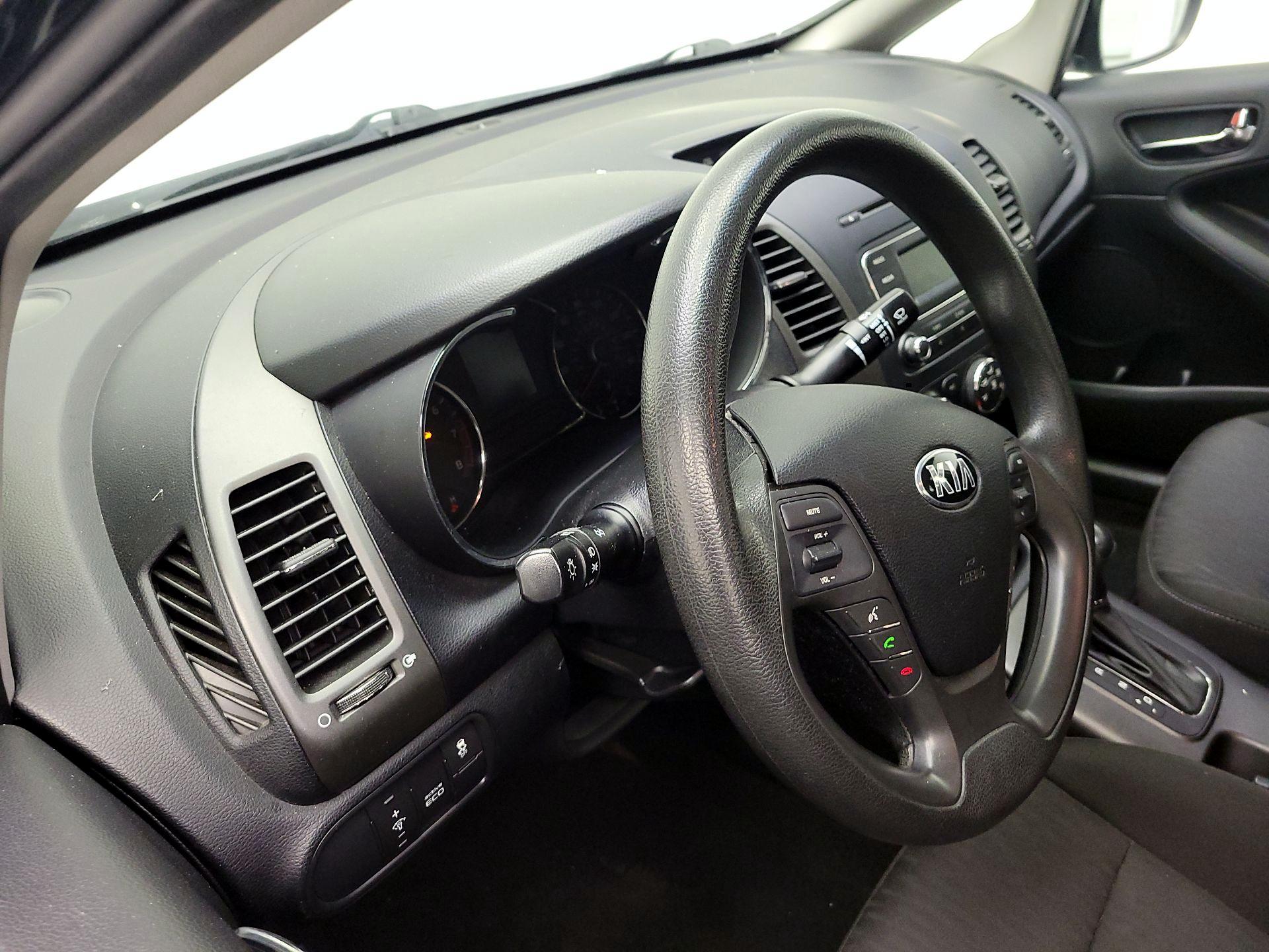 Thumbnail: 2014 Kia Forte - 8