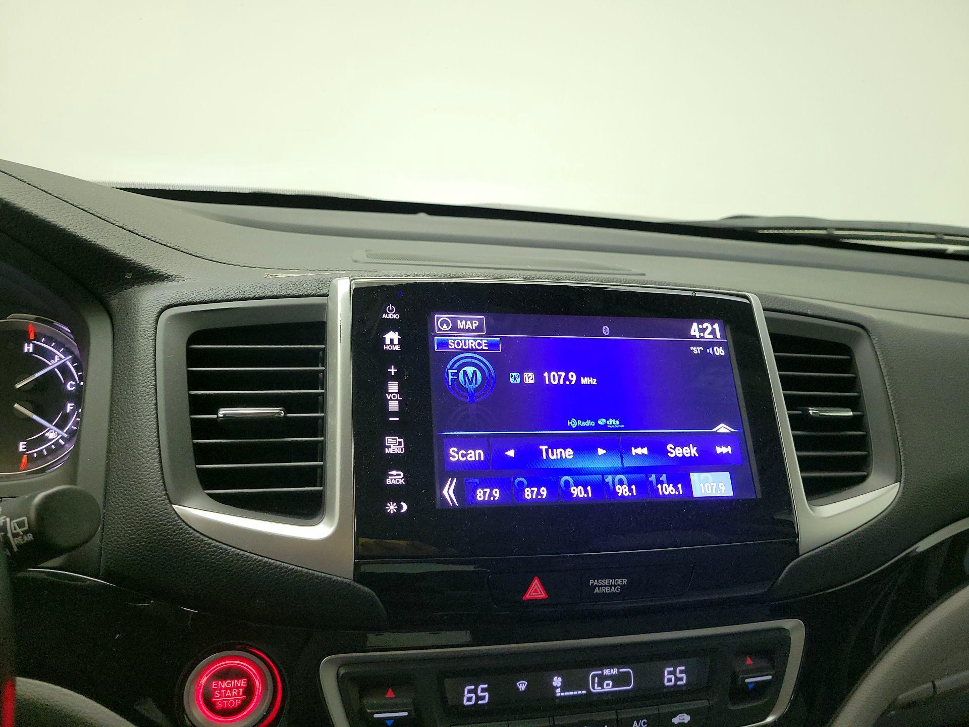 Thumbnail: 2018 Honda Pilot - 14