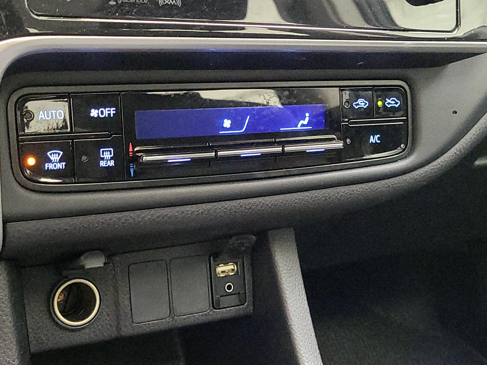 Thumbnail: 2019 Toyota Corolla - 14