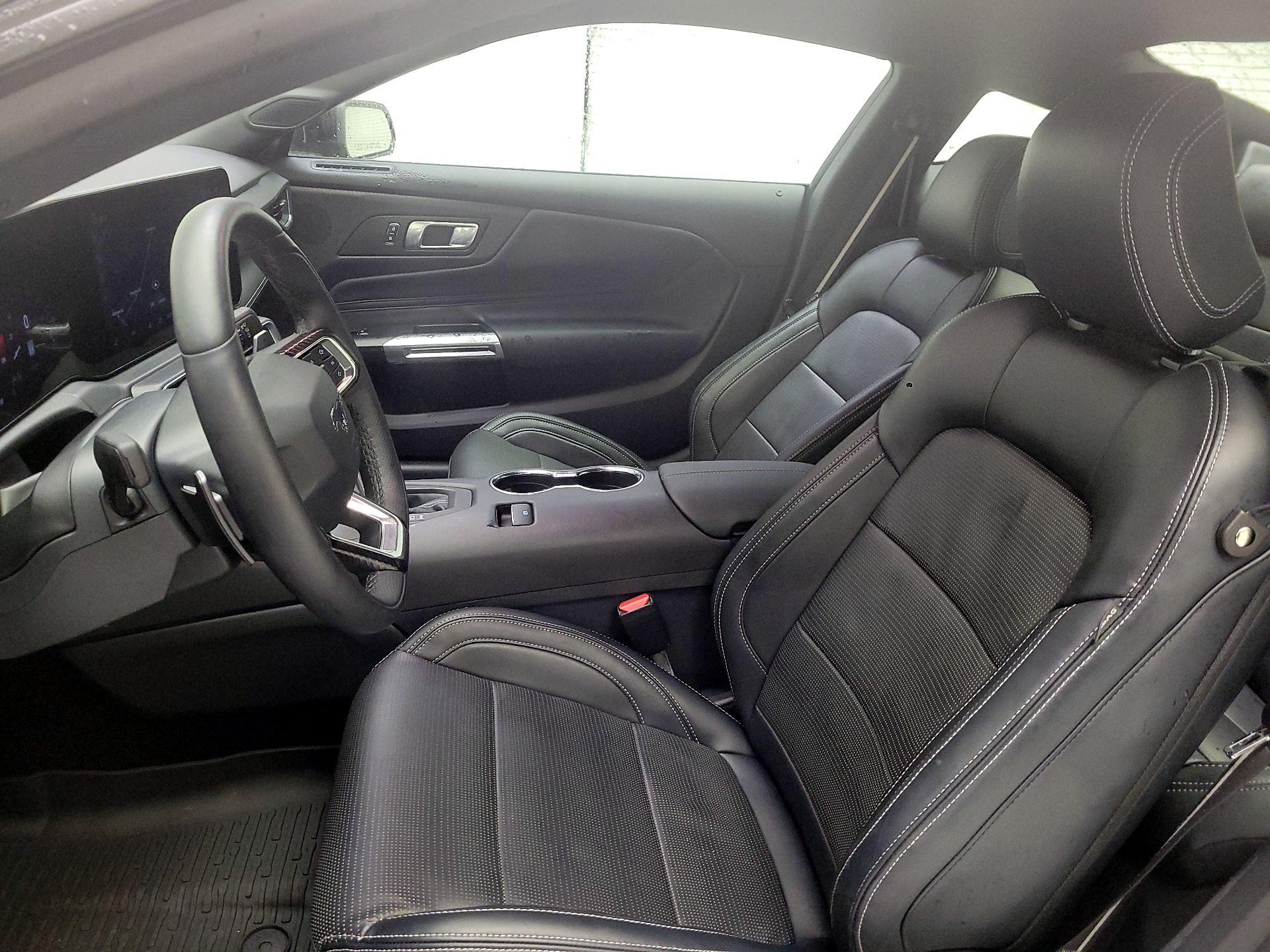 Thumbnail: 2025 Ford Mustang - 9