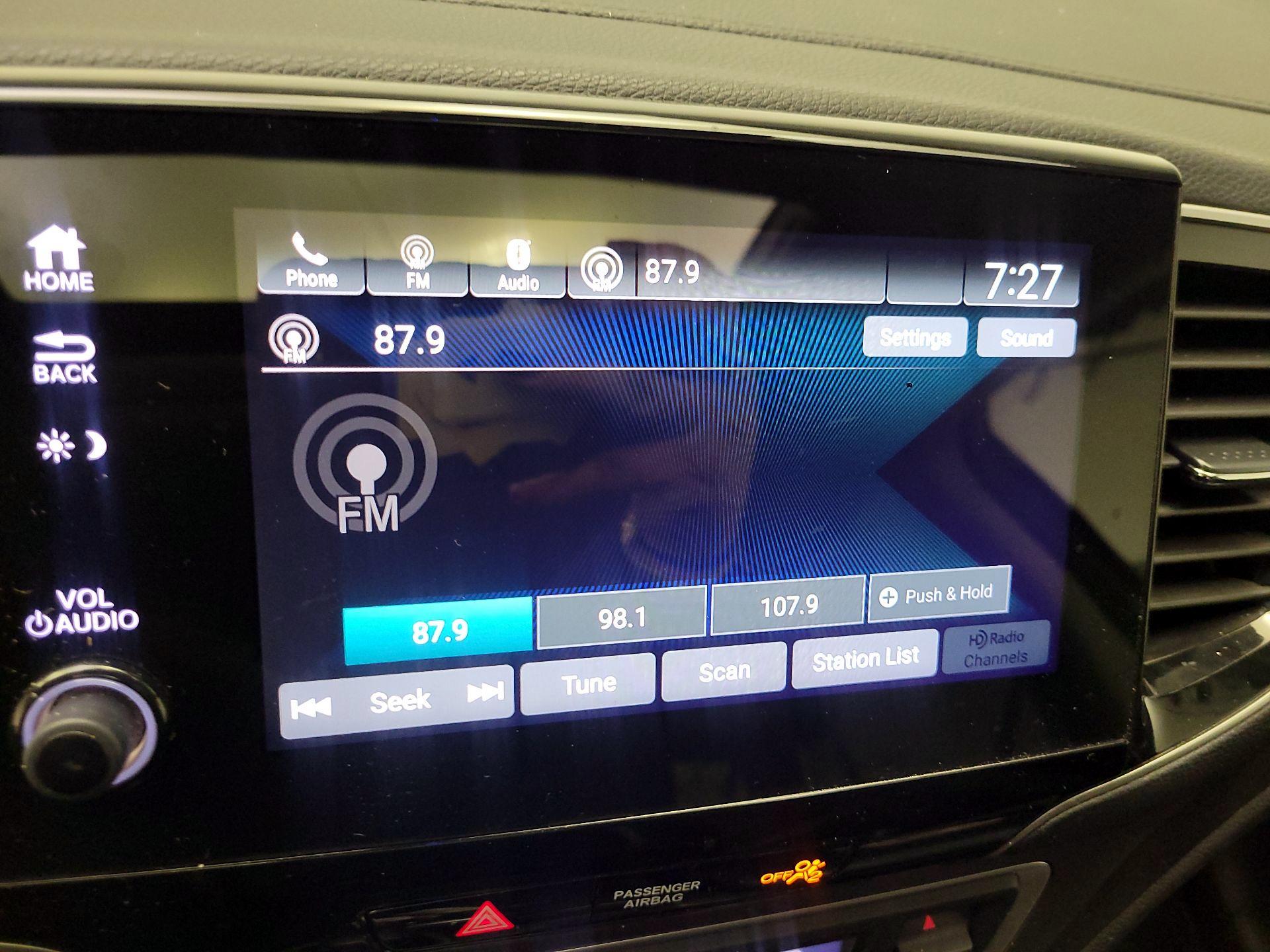 Thumbnail: 2019 Honda Pilot - 13