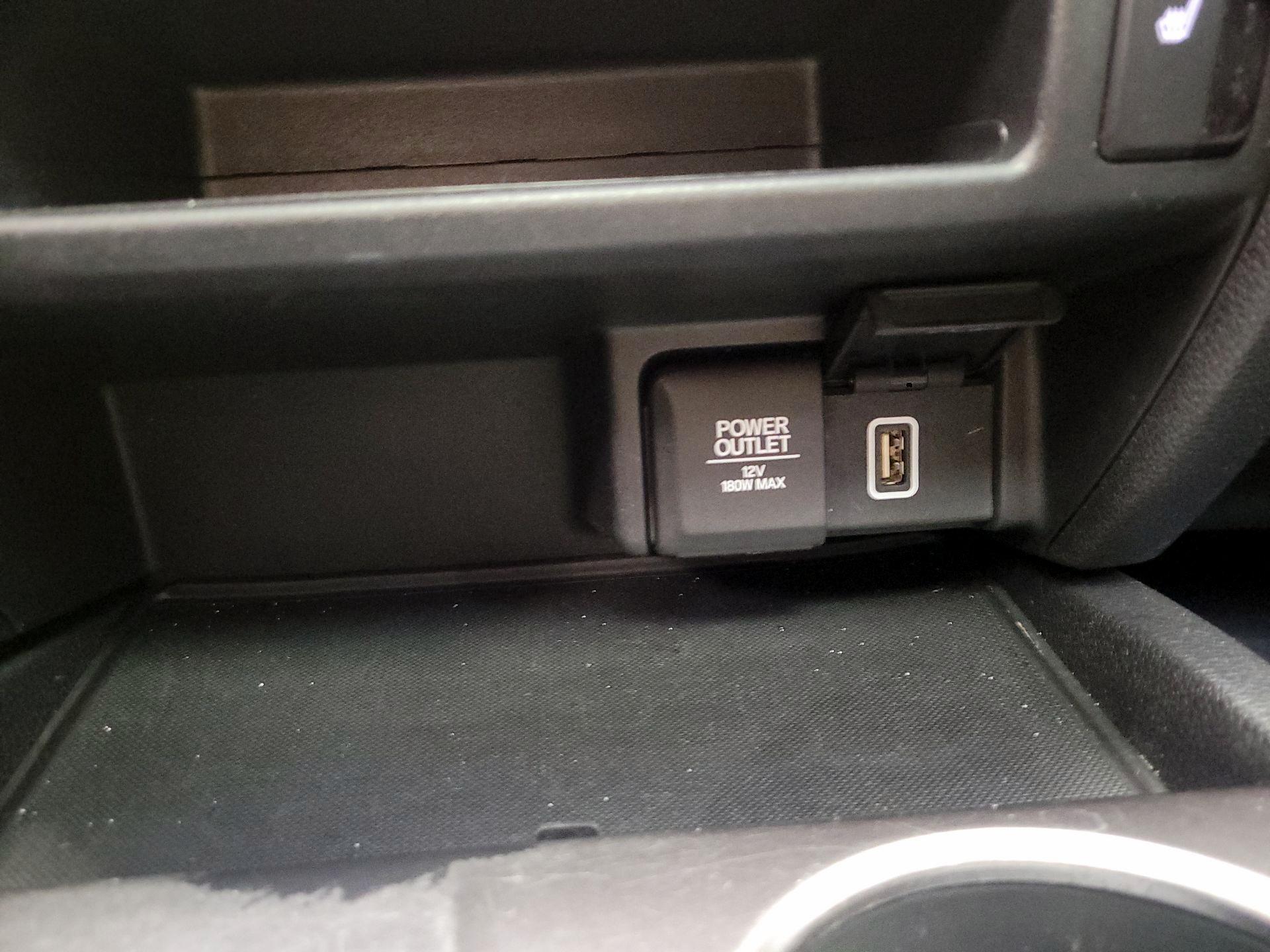 Thumbnail: 2019 Honda Pilot - 16