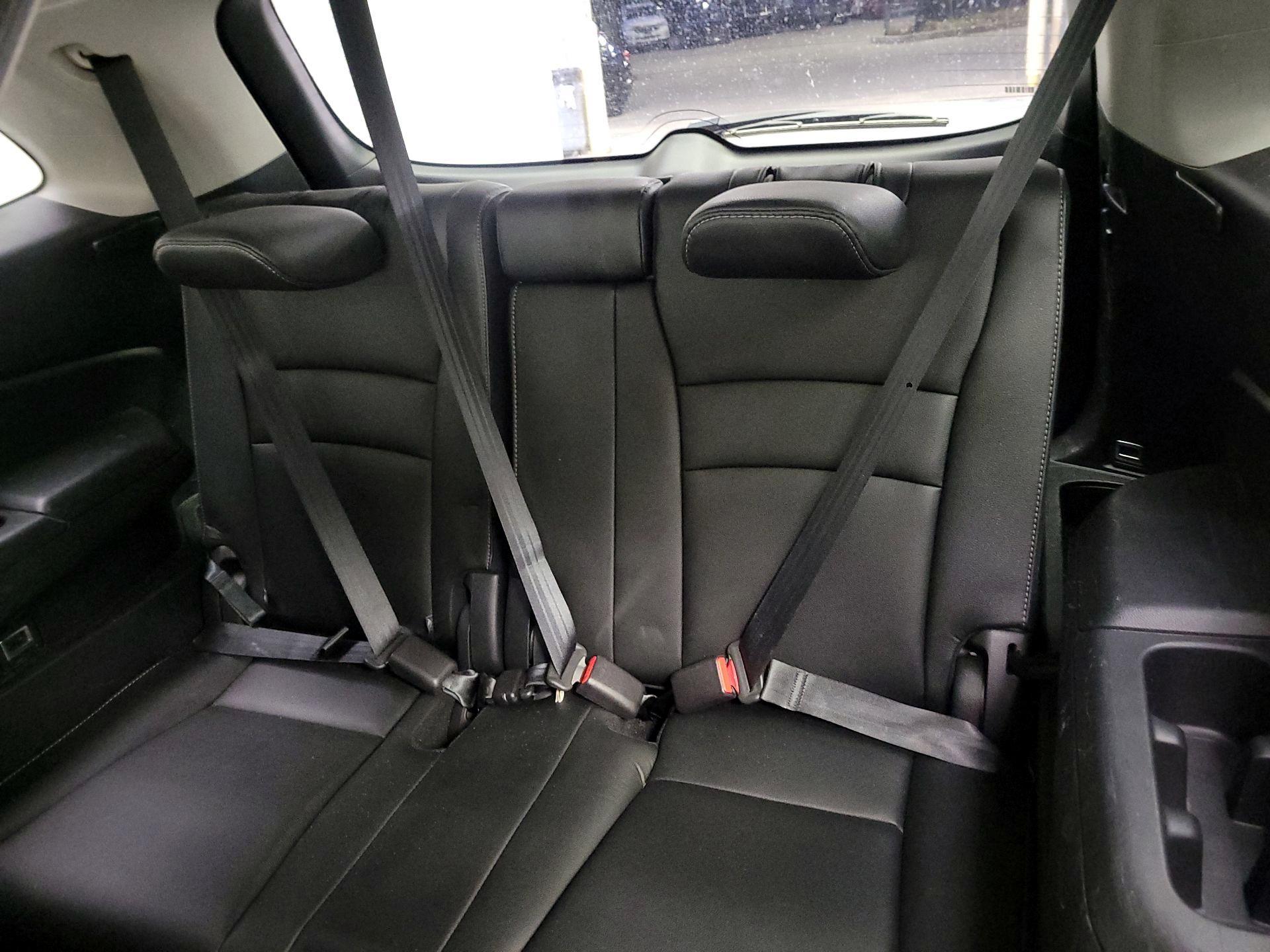 Thumbnail: 2019 Honda Pilot - 19