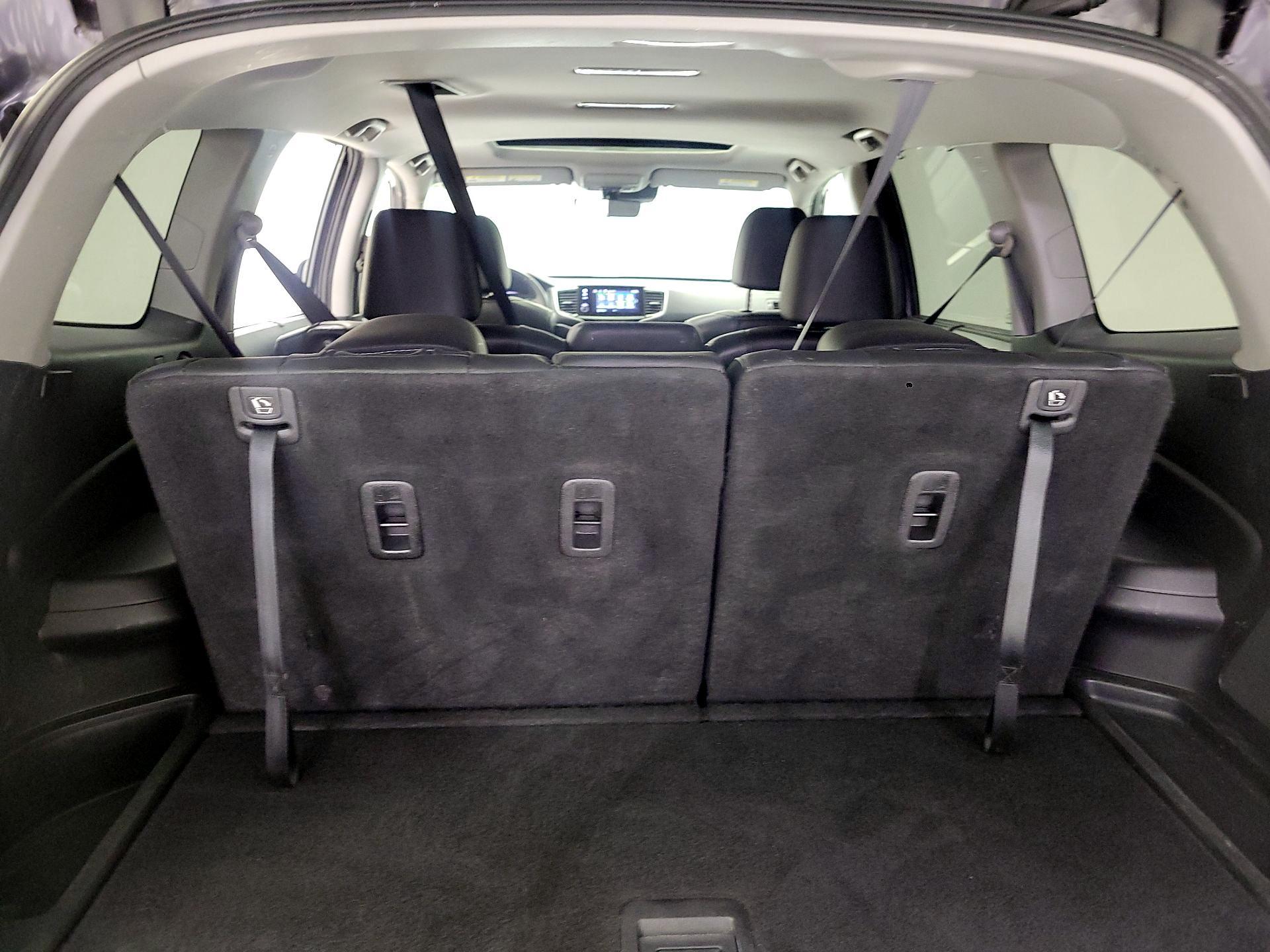 Thumbnail: 2019 Honda Pilot - 20
