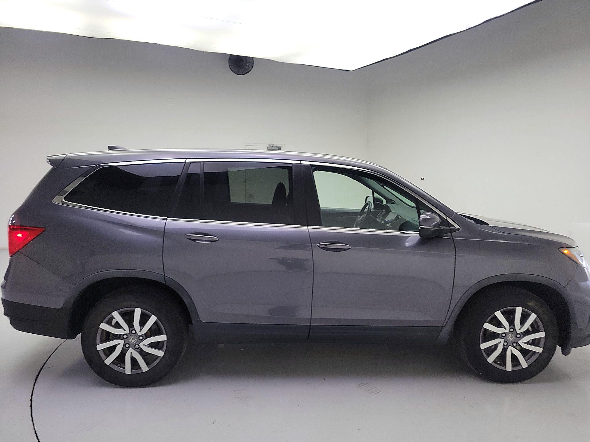 Thumbnail: 2019 Honda Pilot - 4