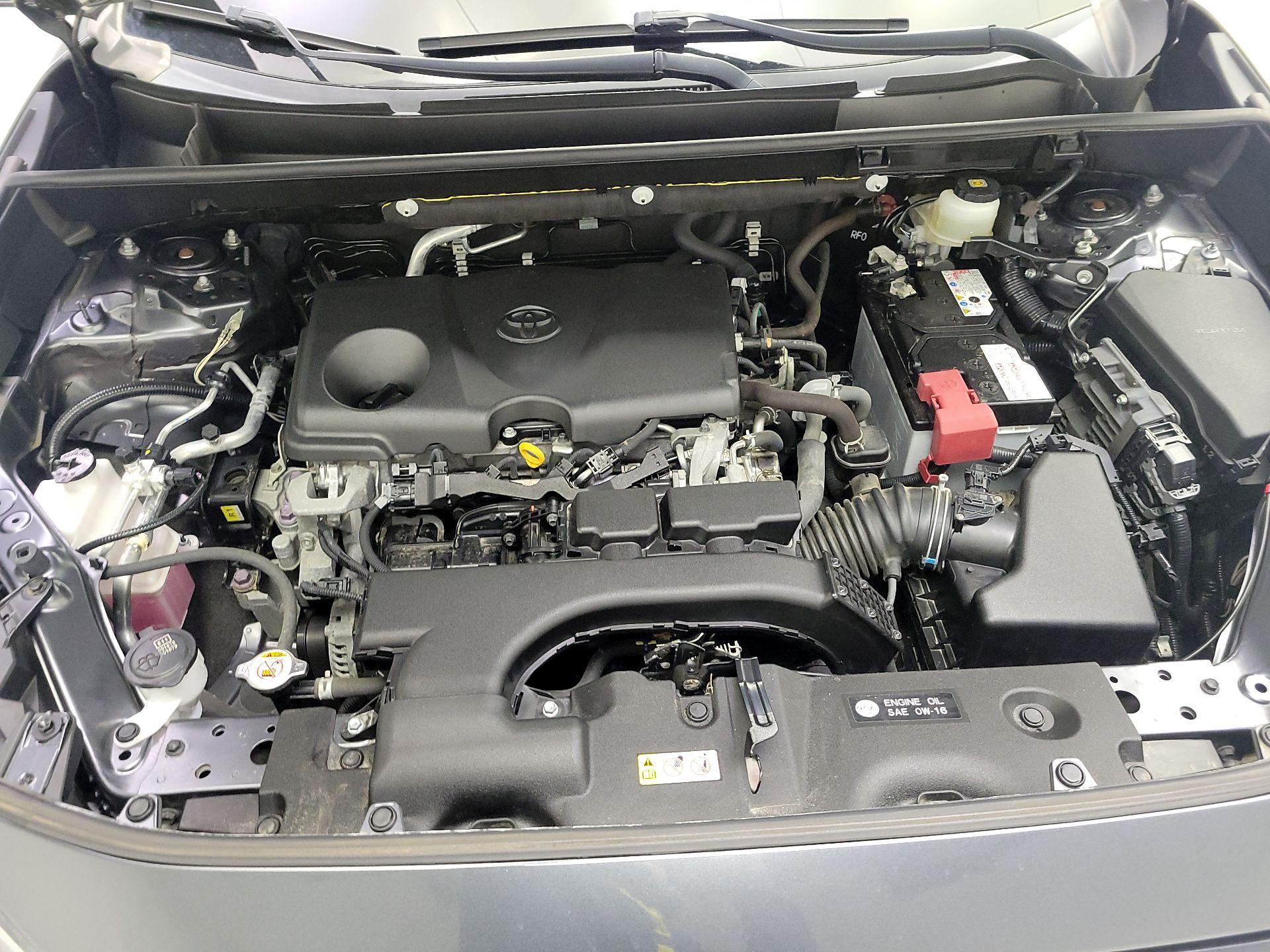 Thumbnail: 2019 Toyota RAV4 - 19